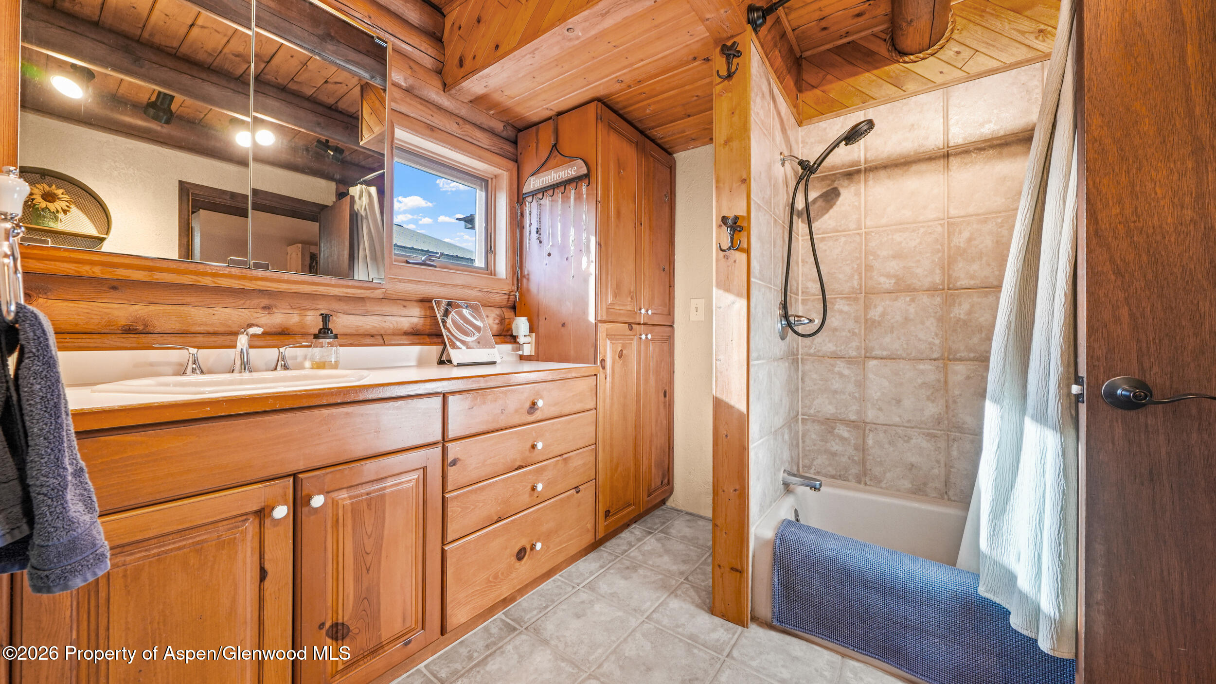 1355 N Road Loma CO 81524