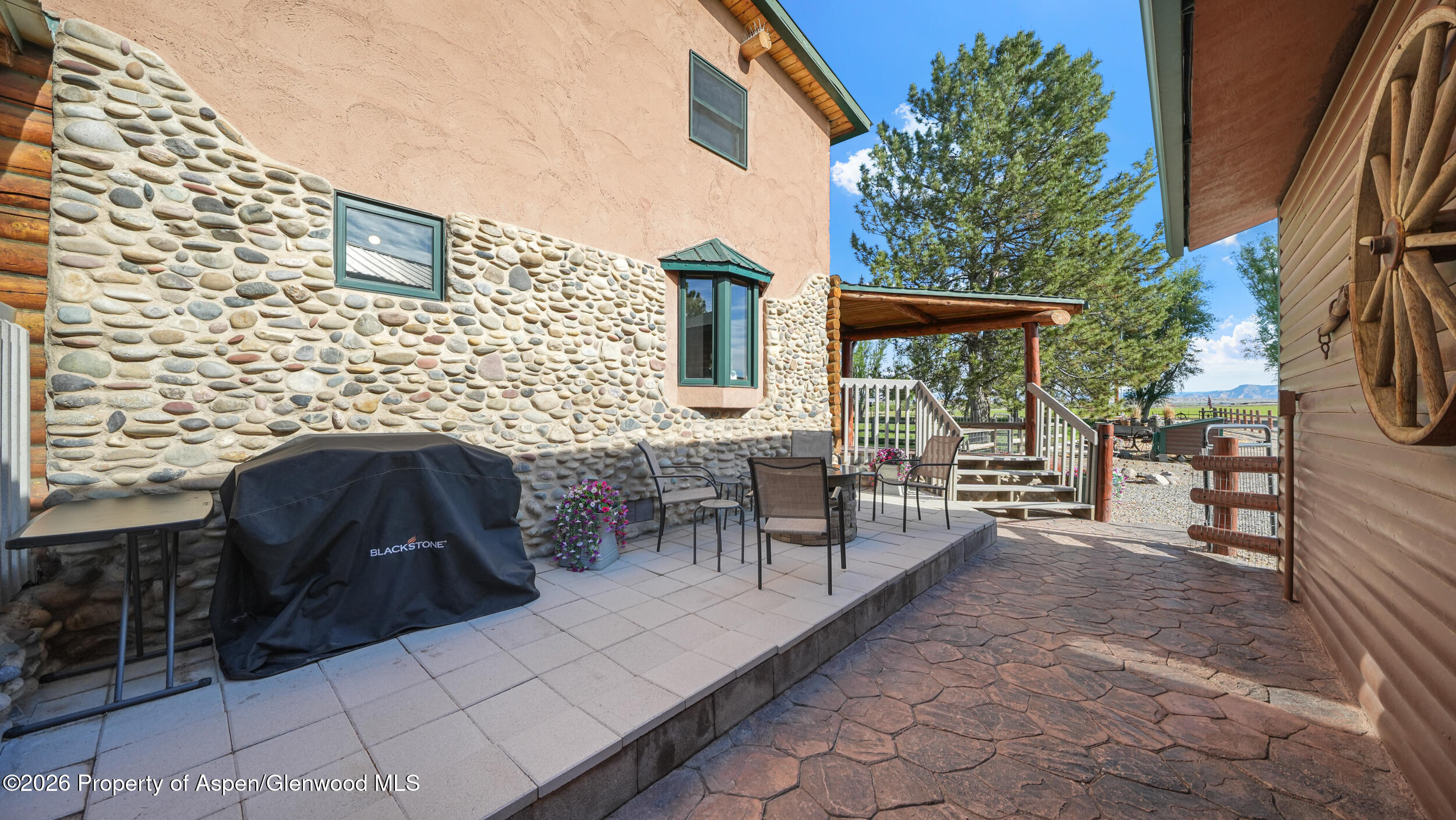 1355 N Road Loma CO 81524