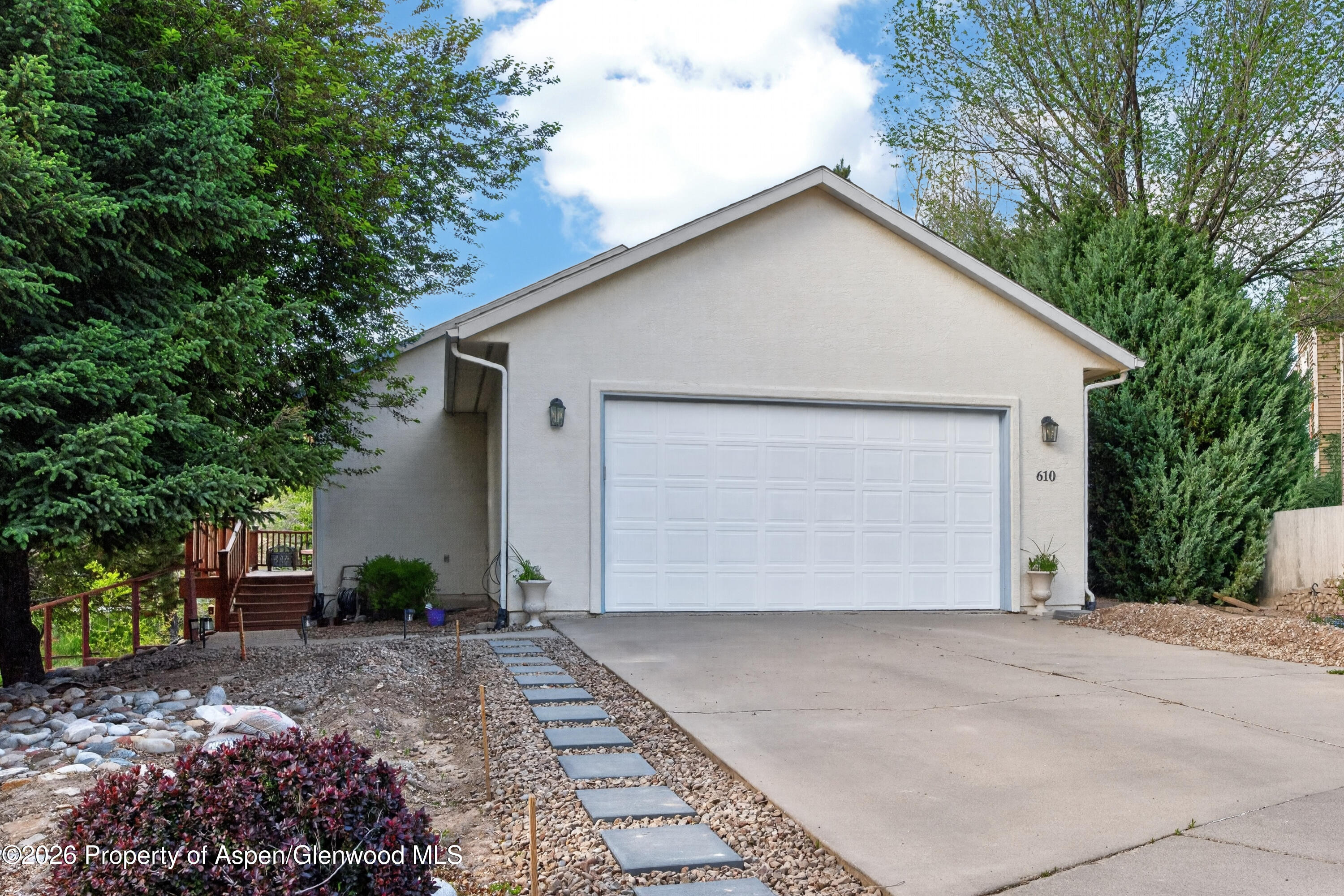 610 E 1st New Castle CO 81647