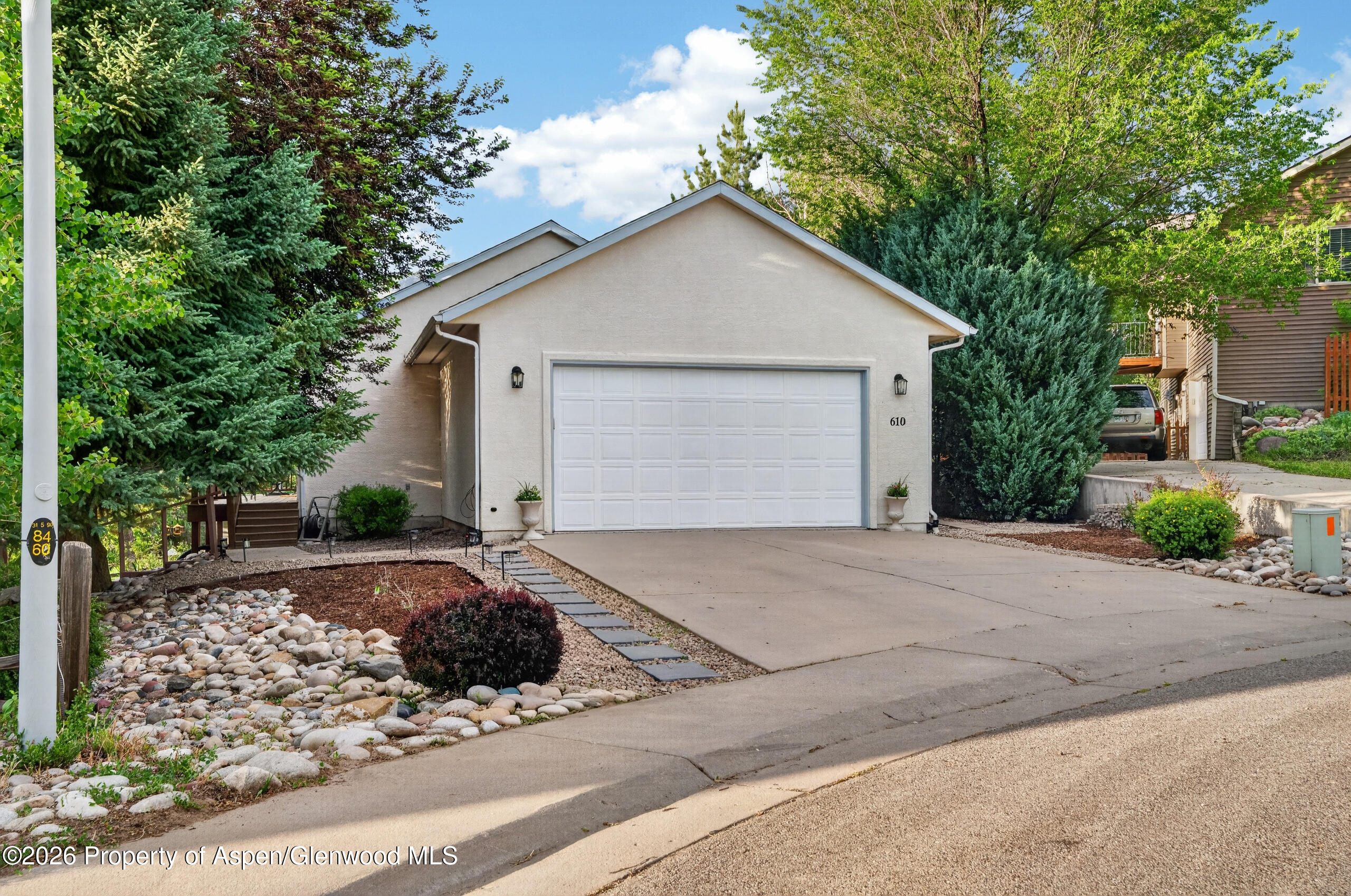 610 E 1st New Castle CO 81647
