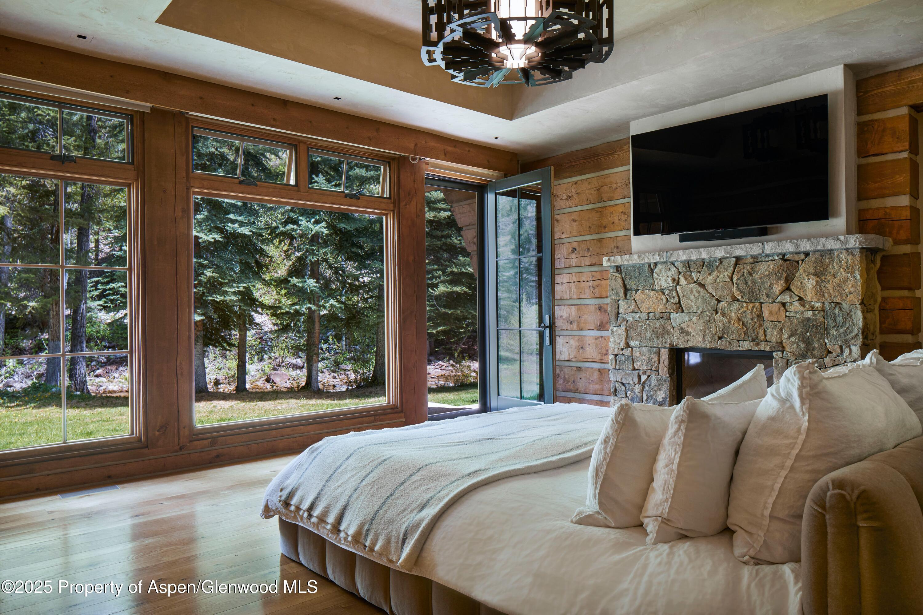 143 N Conundrum Creek Road Aspen CO 81611