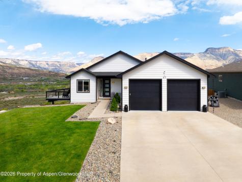 47 Willow View Way Parachute CO 81635