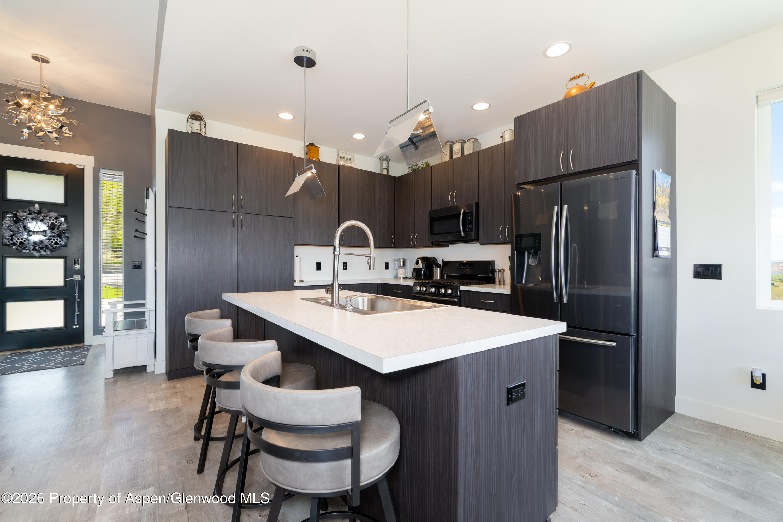 47 Willow View Way Parachute CO 81635