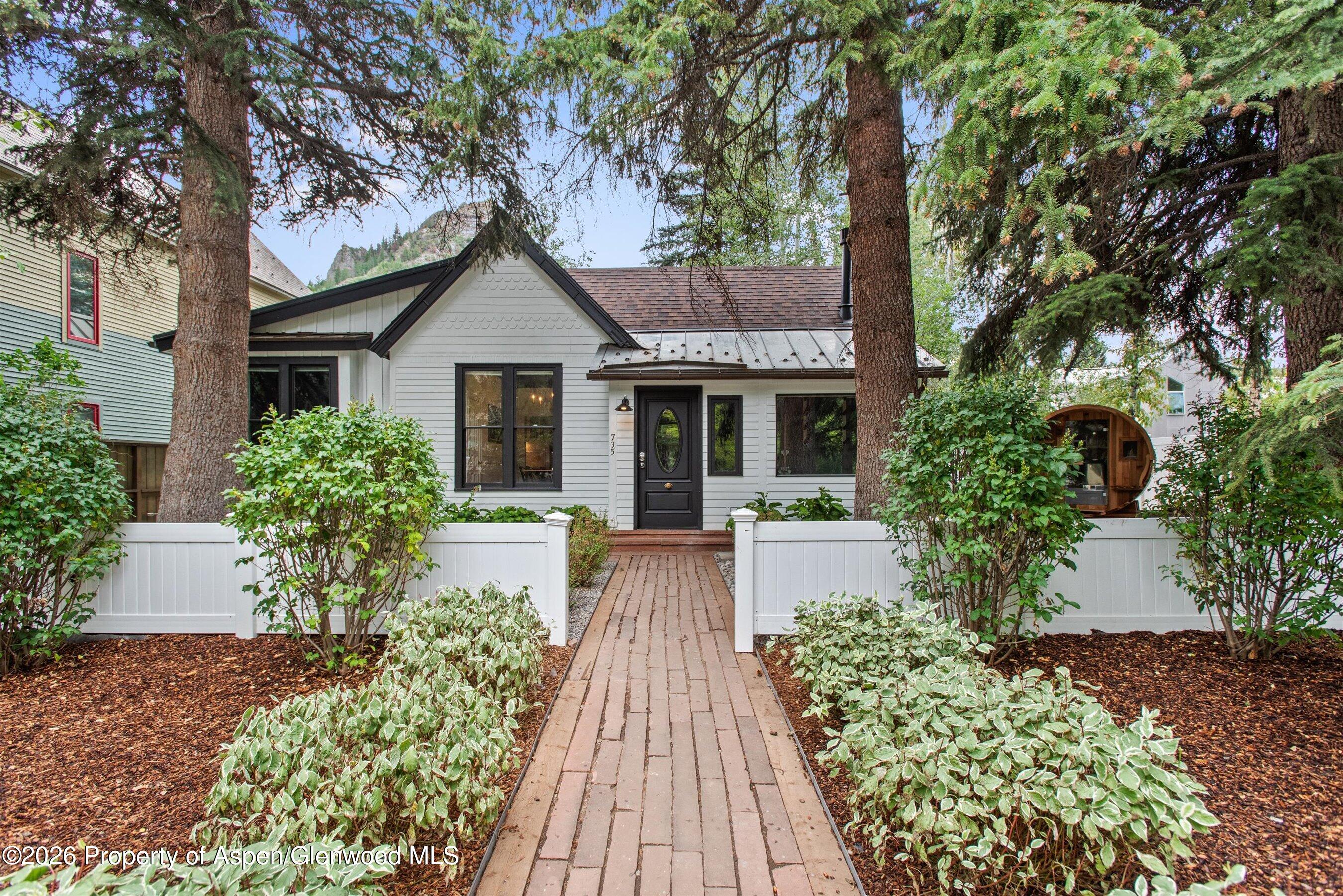 Aspen CO, 735 W Bleeker Street