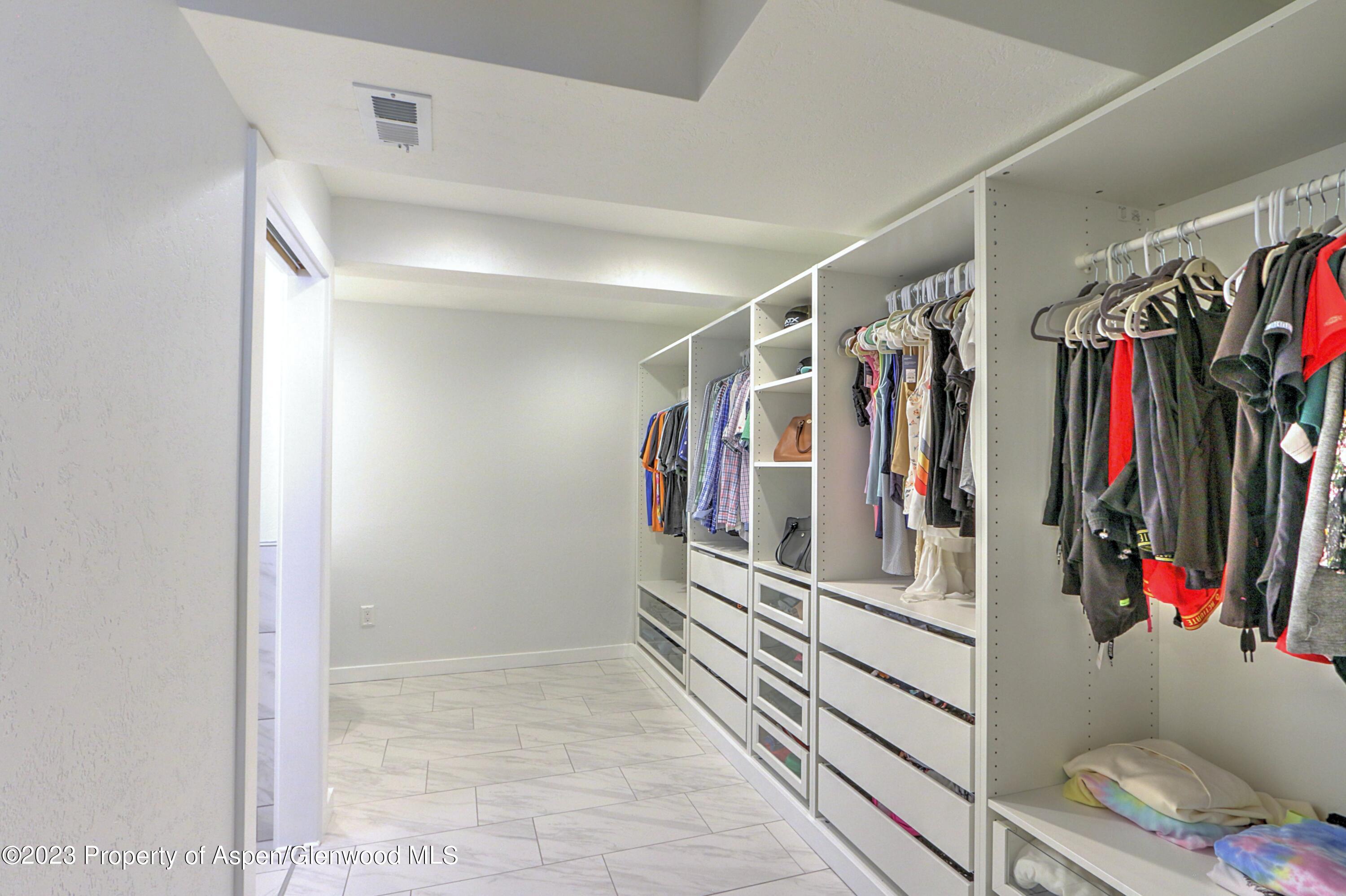 25 Hackberry Lane Parachute CO 81635