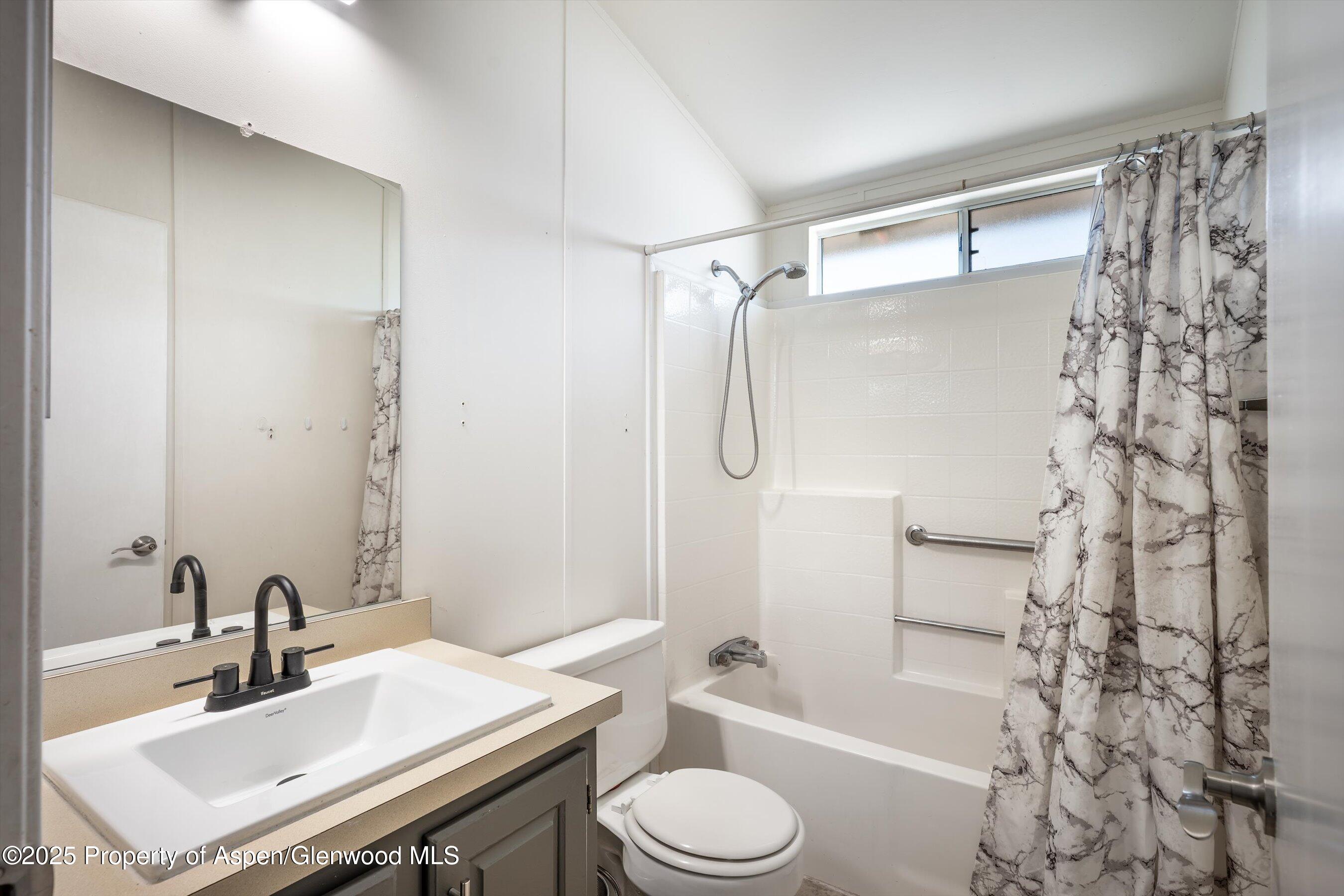 80 W Bonanza Place Parachute CO 81635