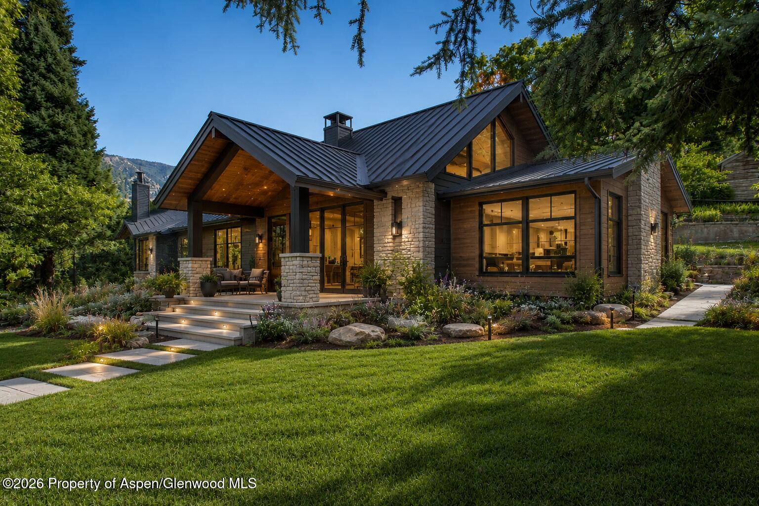 Glenwood Springs CO, 1122 Blake Avenue