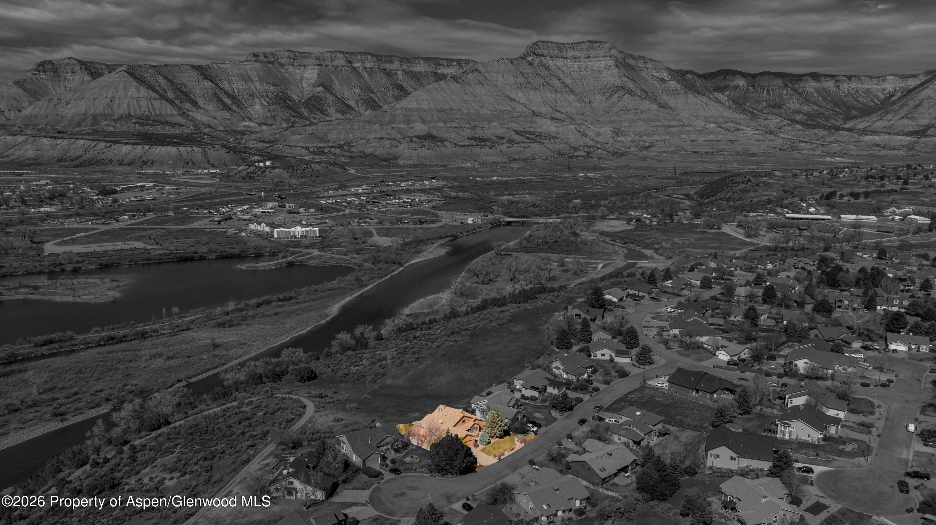 71 River View Place Parachute CO 81635