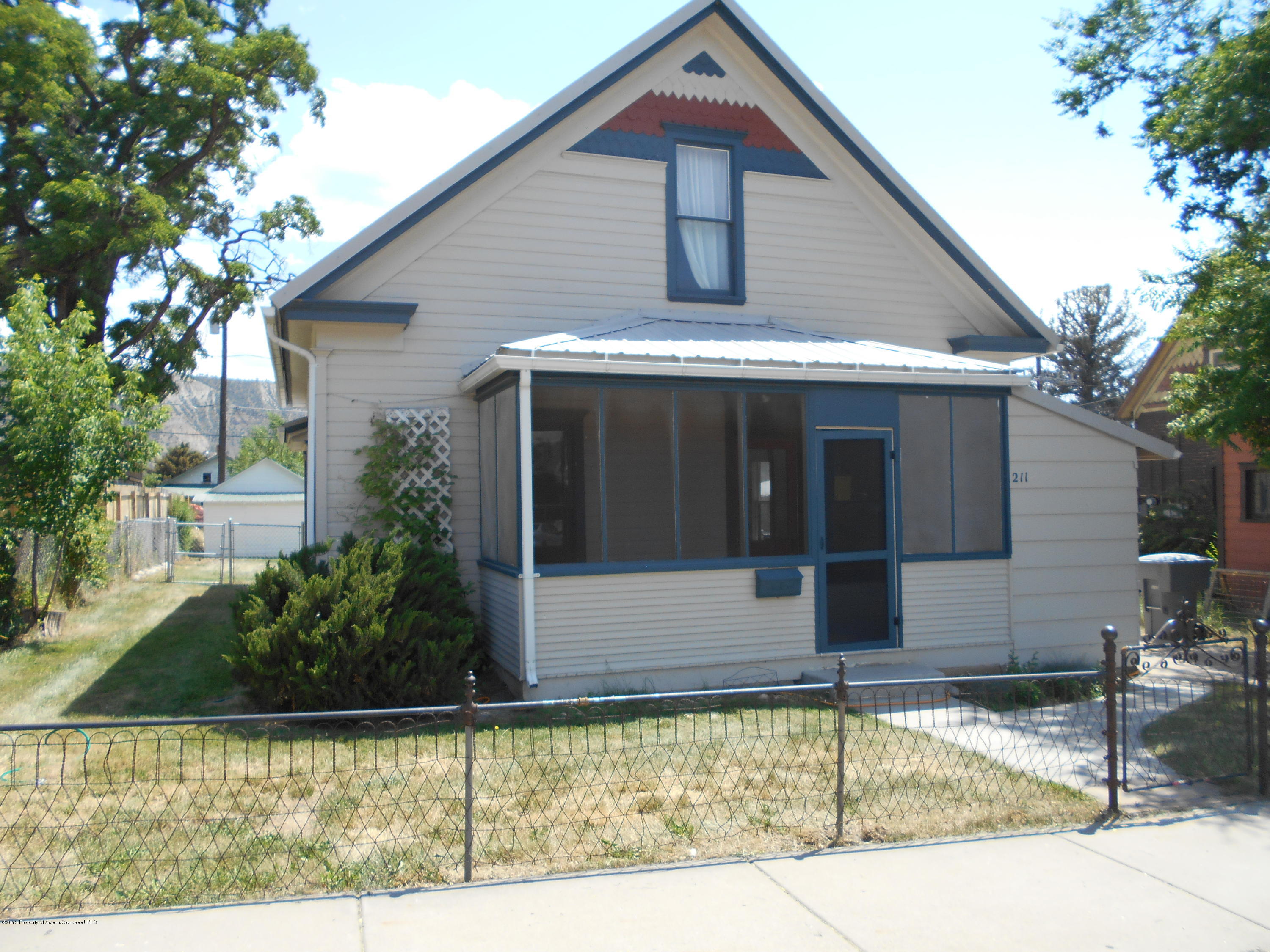 211 E 2nd Street Rifle CO 81650