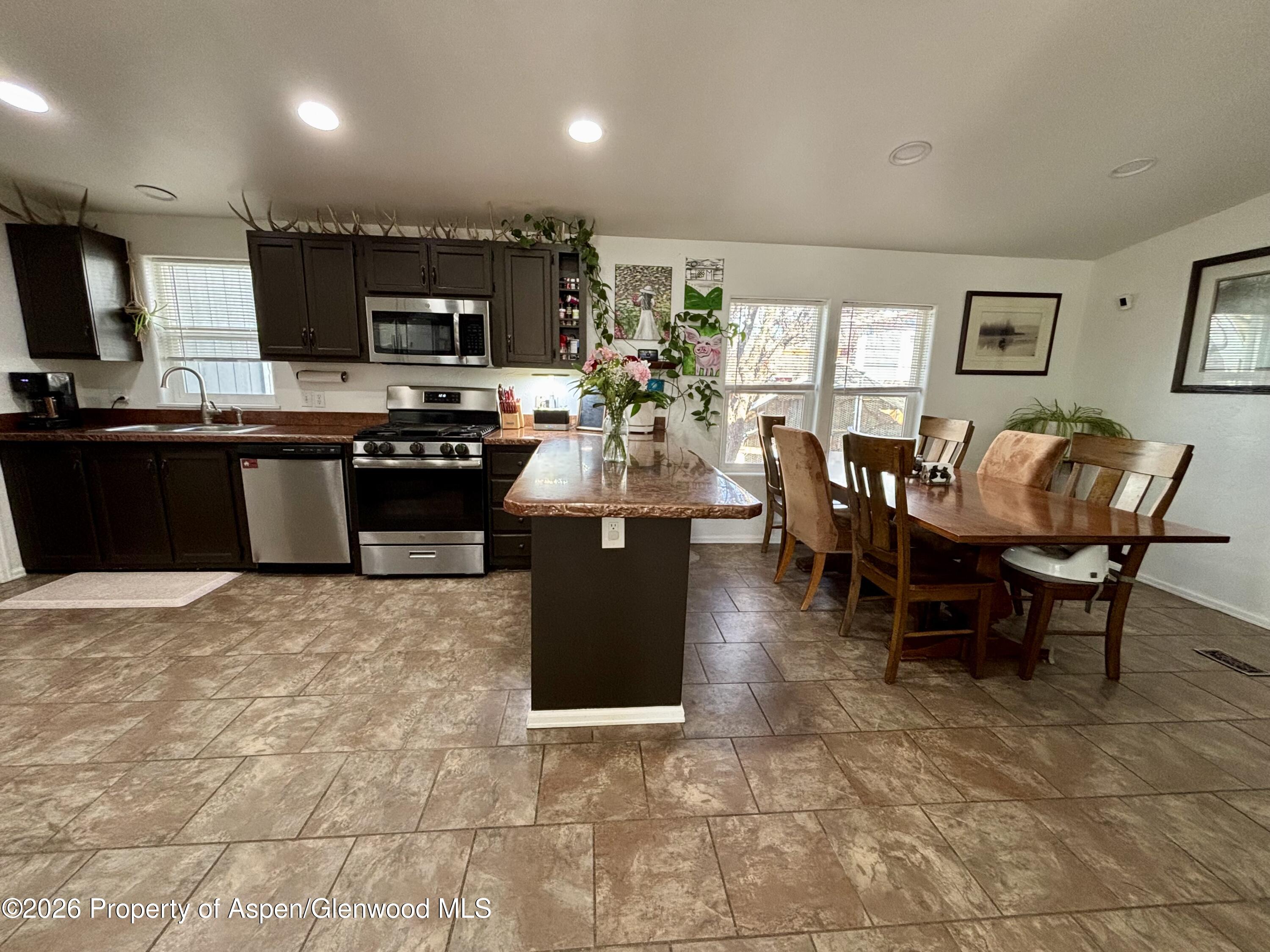 106 Cedar Circle Parachute CO 81635