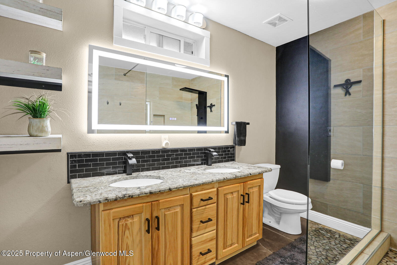 997 E 10th Street Craig CO 81625