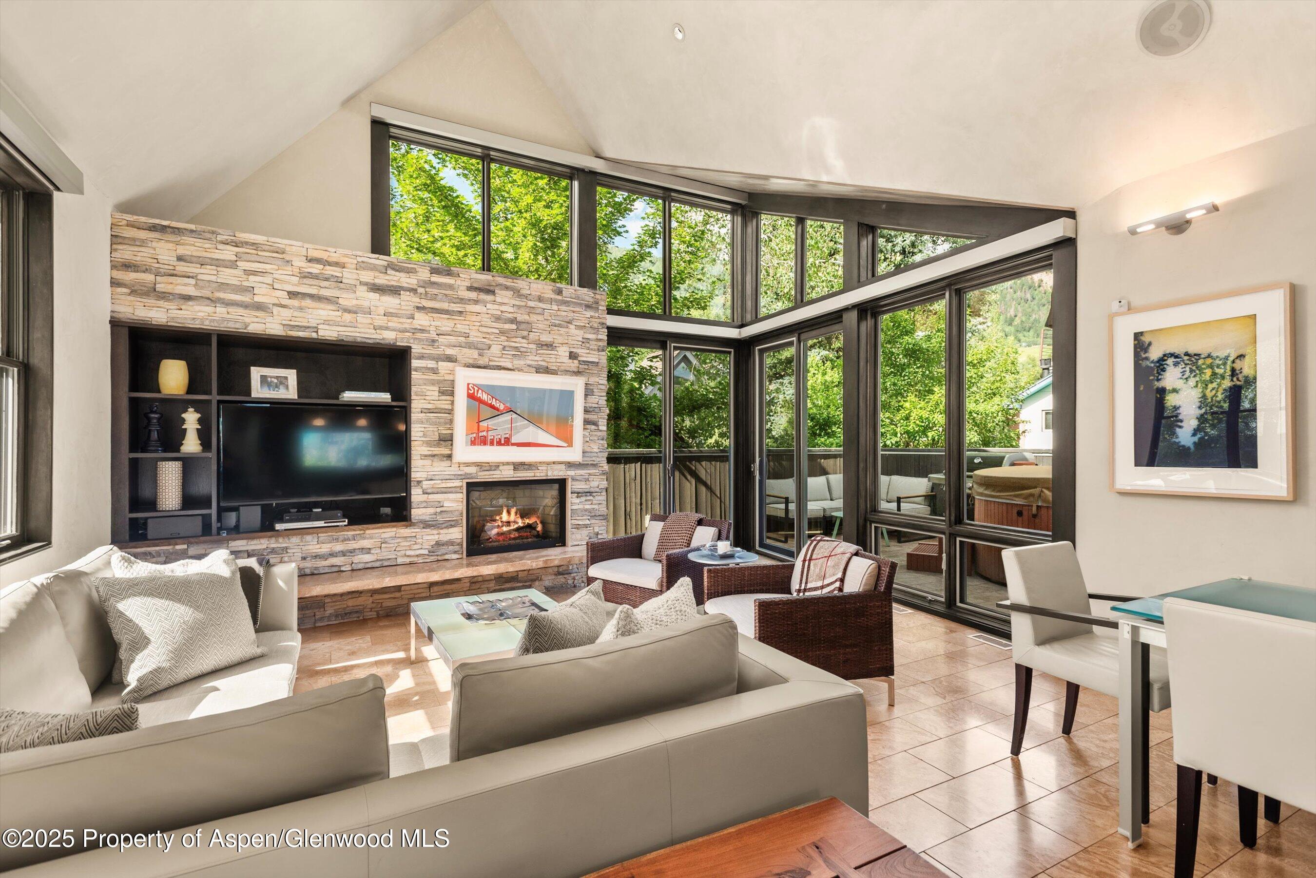 939 E Cooper Avenue Aspen CO 81611