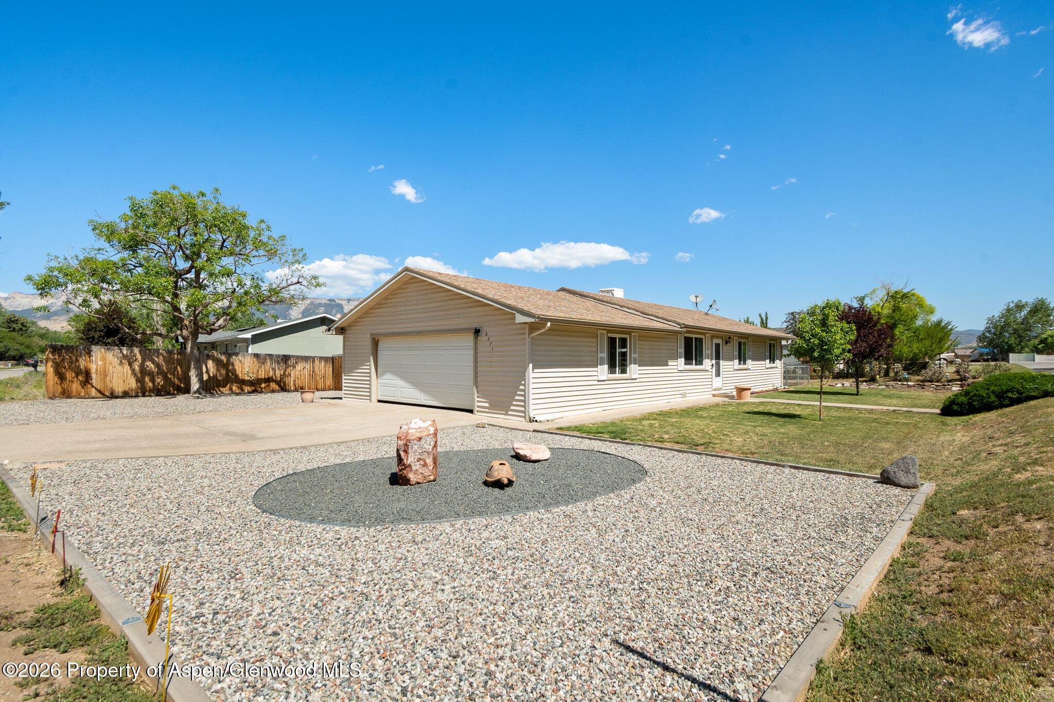 271 Remington Street Rifle CO 81650