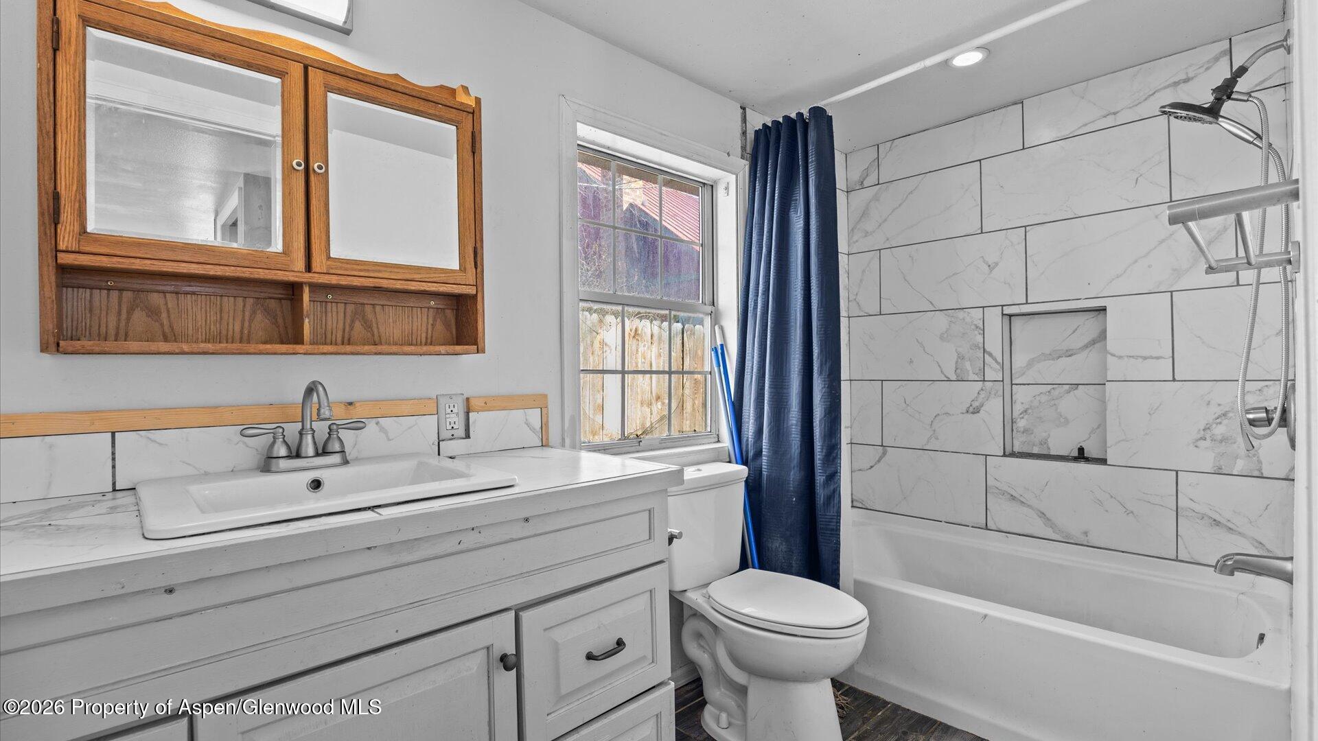 109 E 12th Street Rifle CO 81650