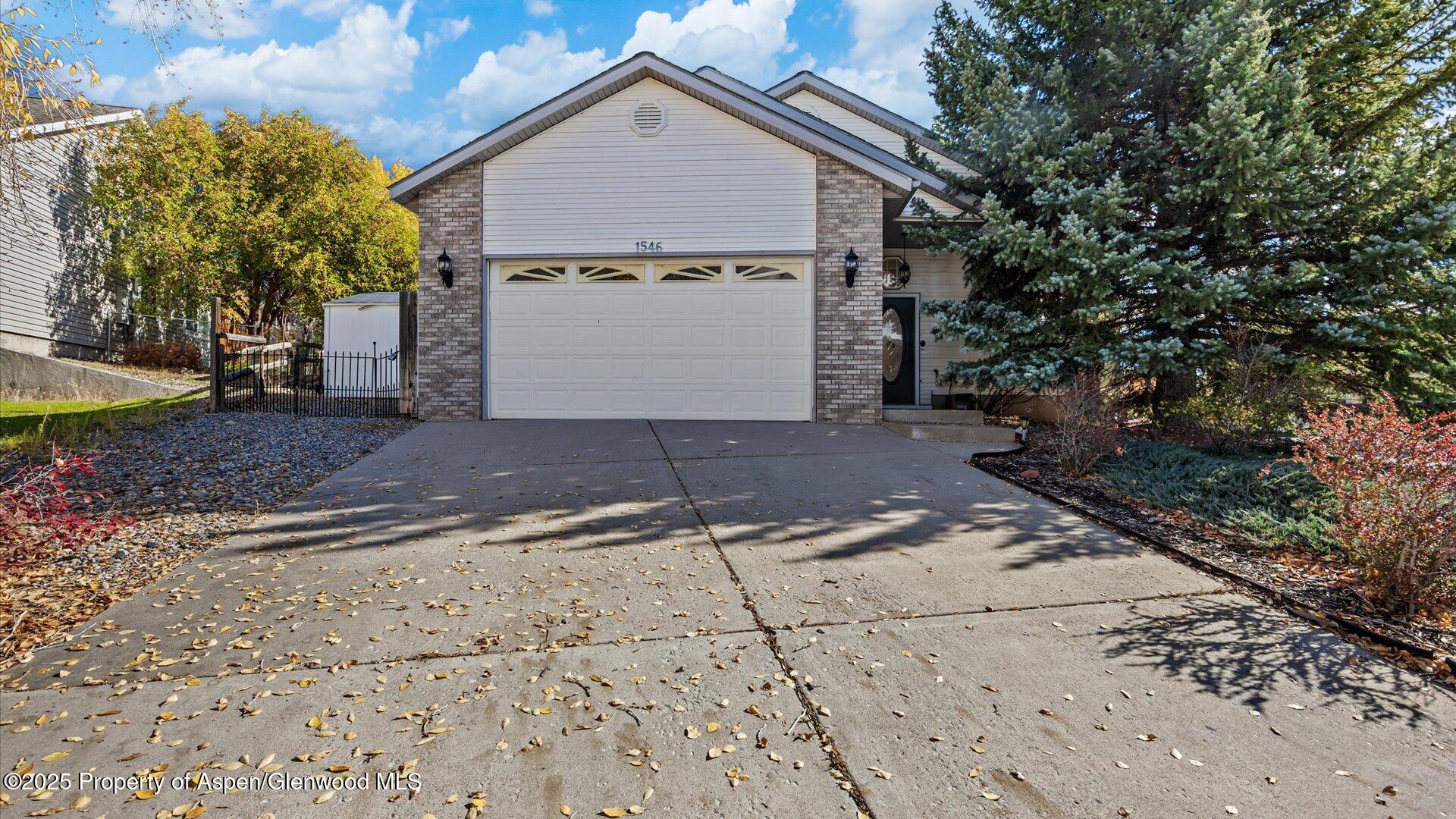 Rifle CO, 1546 E 12th Street