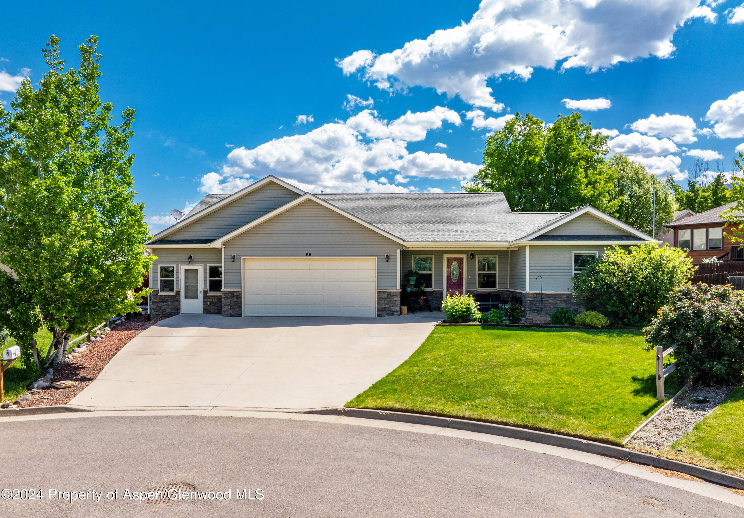 65 Pinyon Place Parachute CO 81635