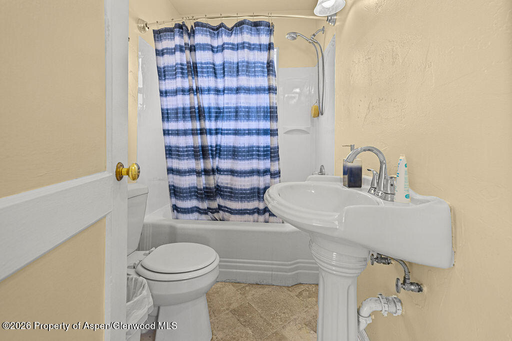 758 School Street Craig CO 81625