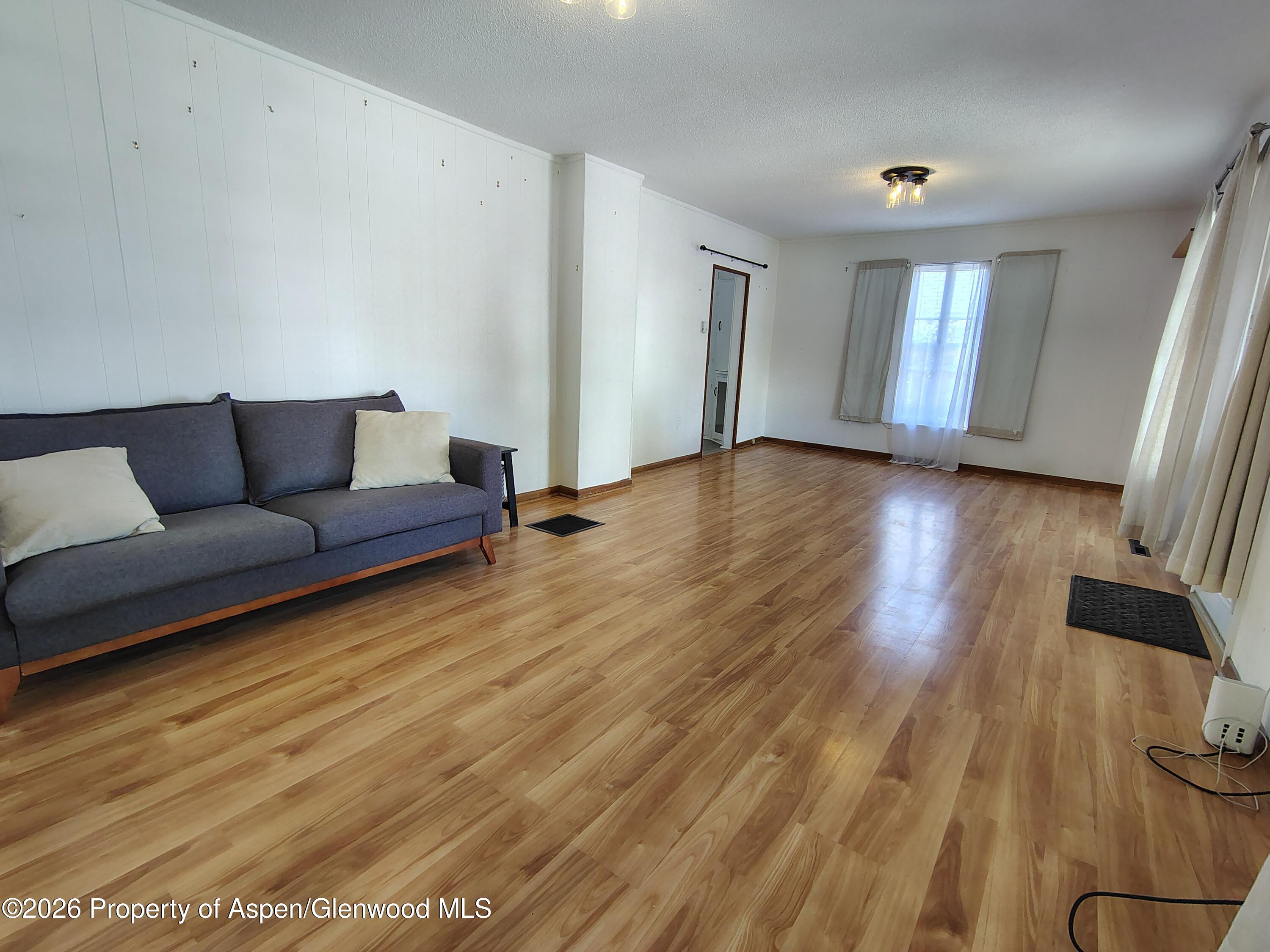 329 E 6th Street Rifle CO 81650