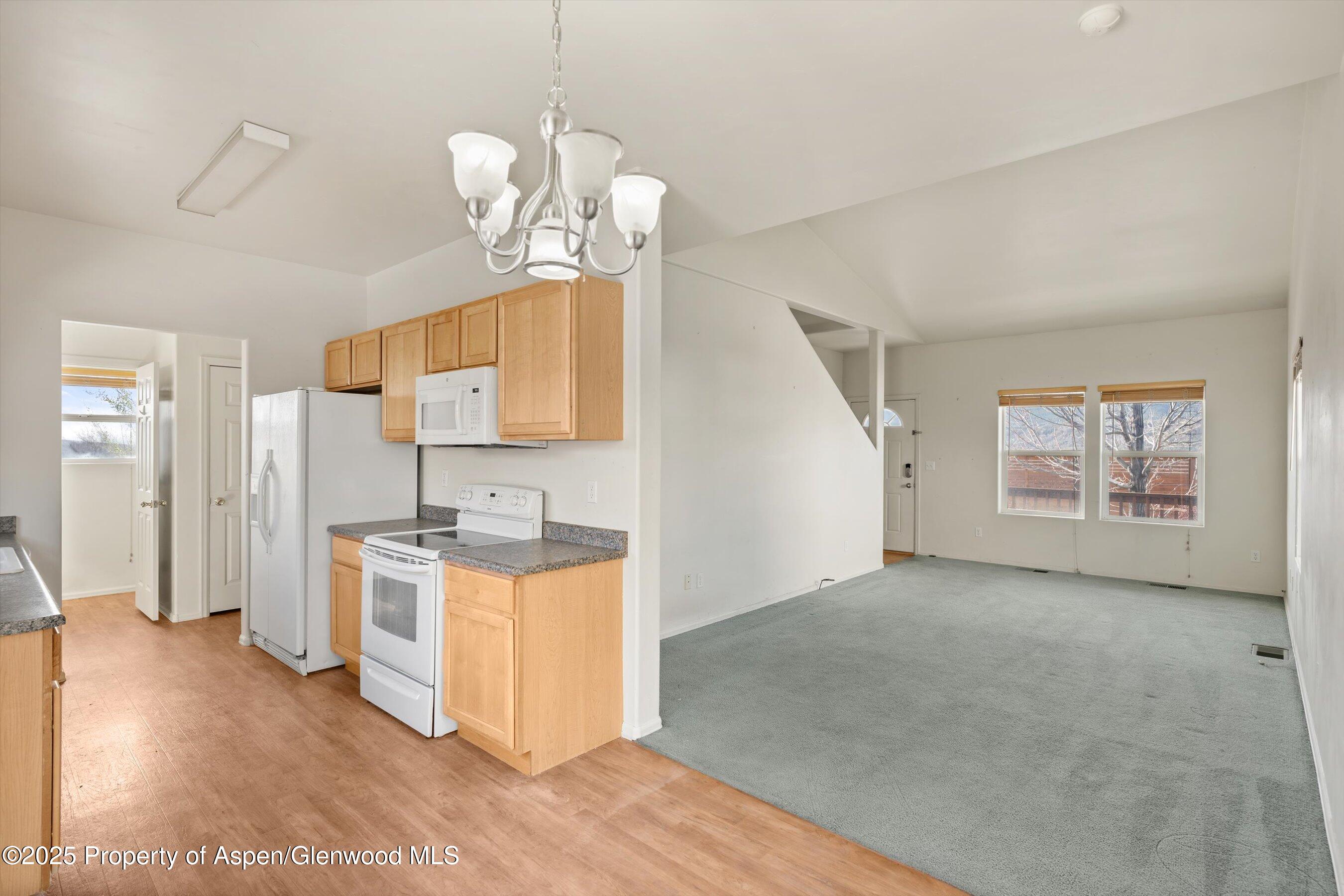 2420 Pioneer Way Rifle CO 81650