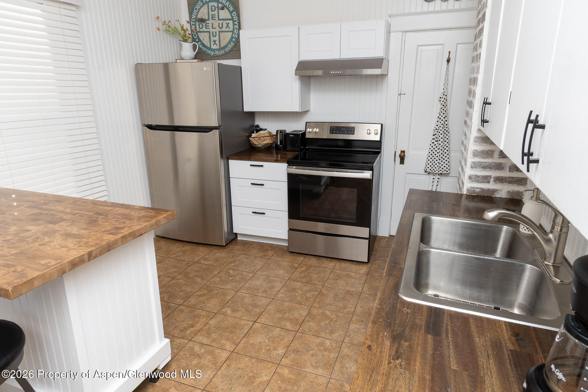 112 Main Street Meeker CO 81641