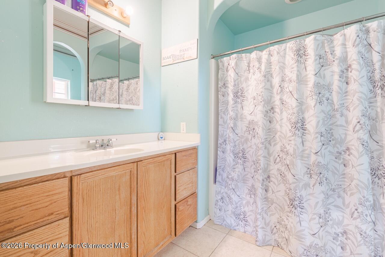 3228 F 1/4 Road Clifton CO 81520