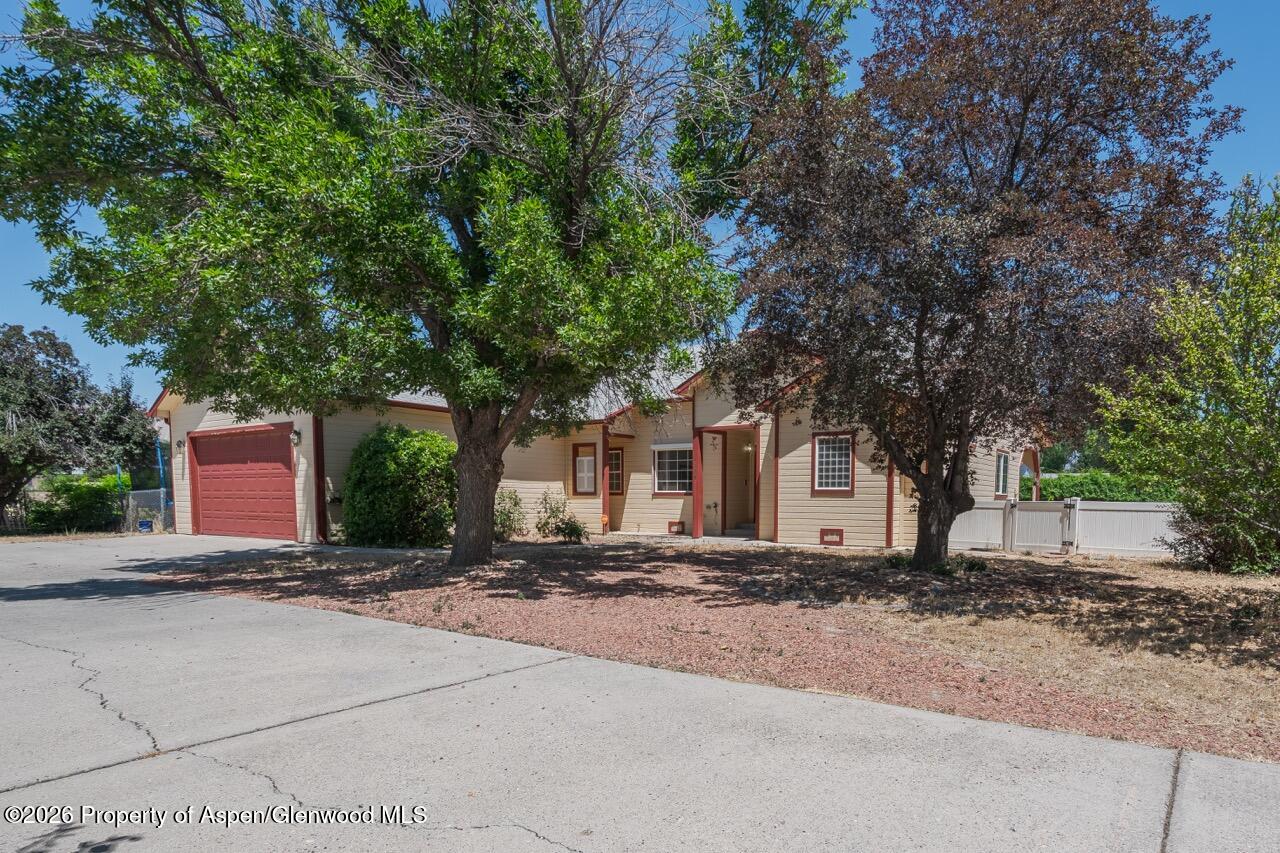 3228 F 1/4 Road Clifton CO 81520