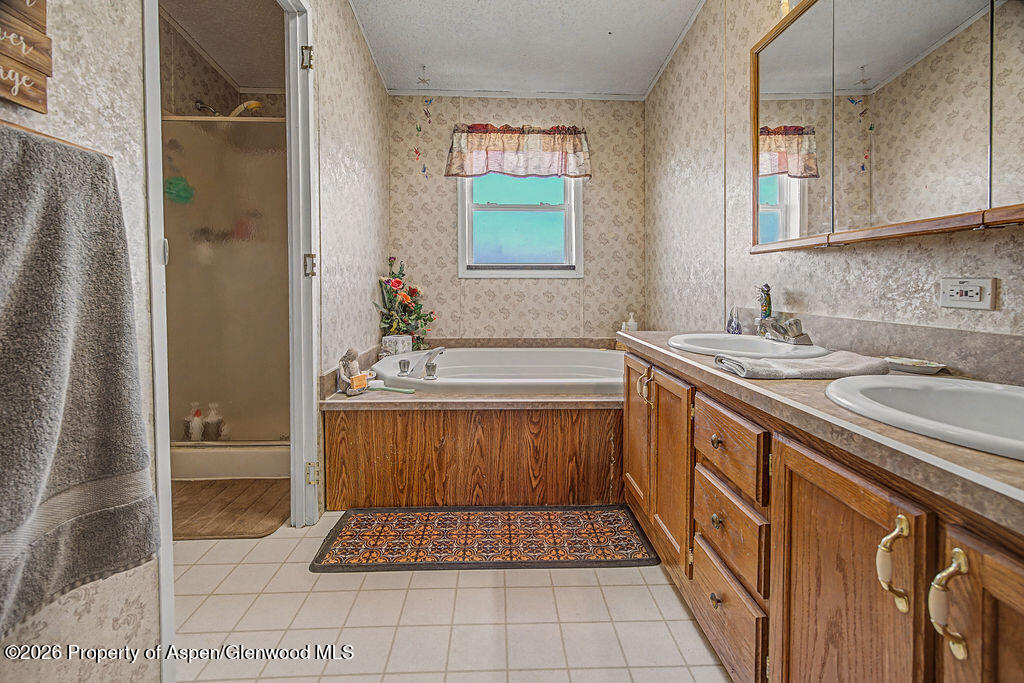 1009 Roberts Road Craig CO 81625