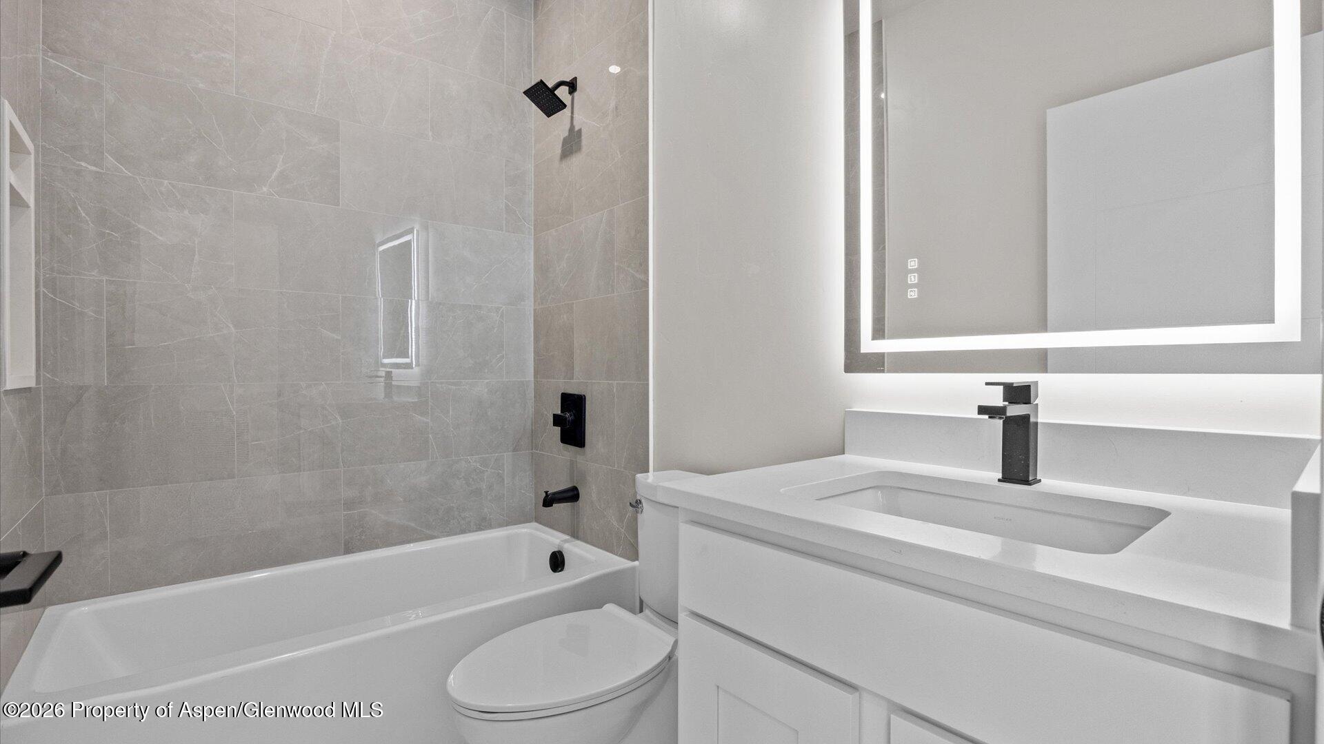 1384 Munro Avenue Rifle CO 81650