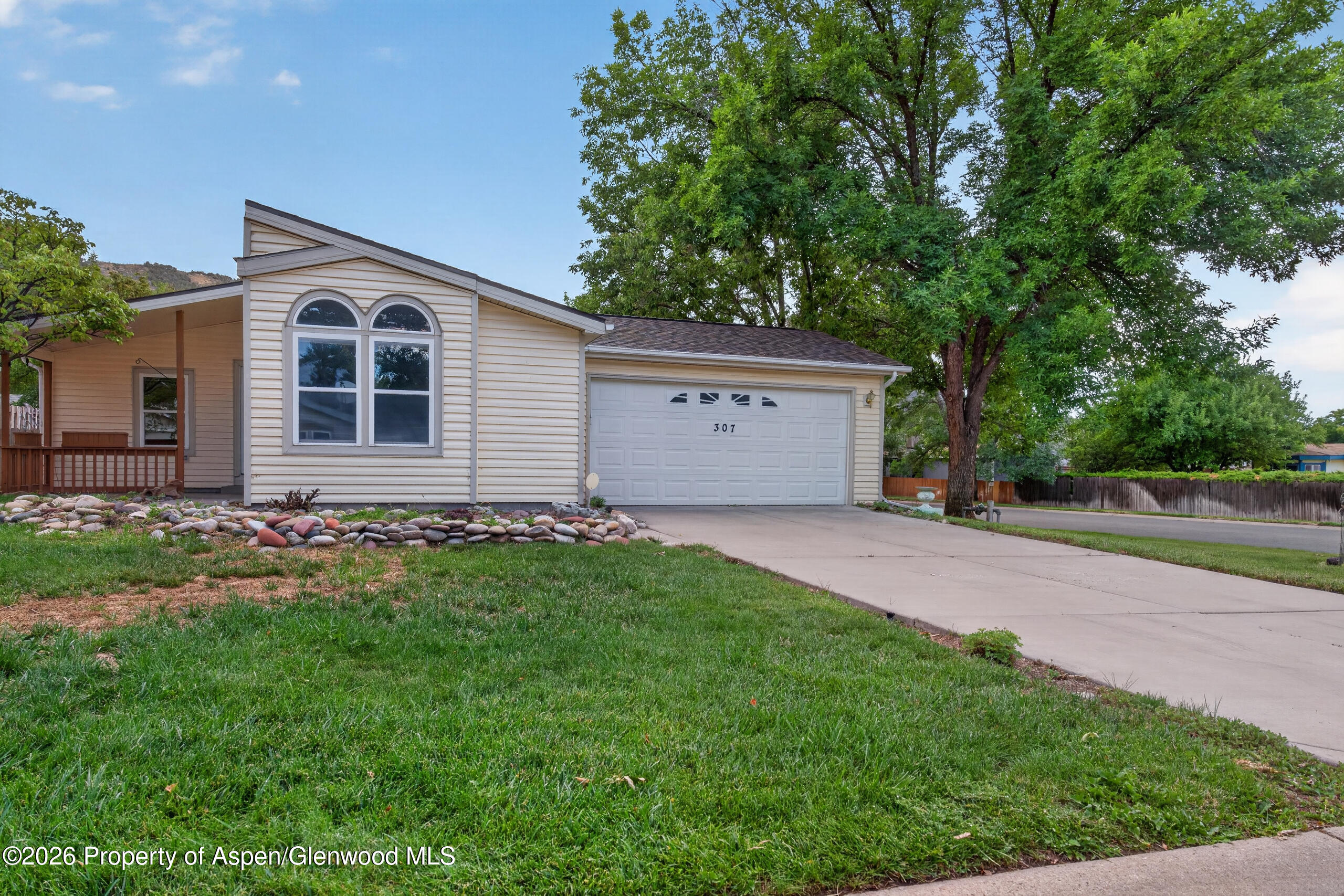 307 E Tamarack Circle Parachute CO 81635