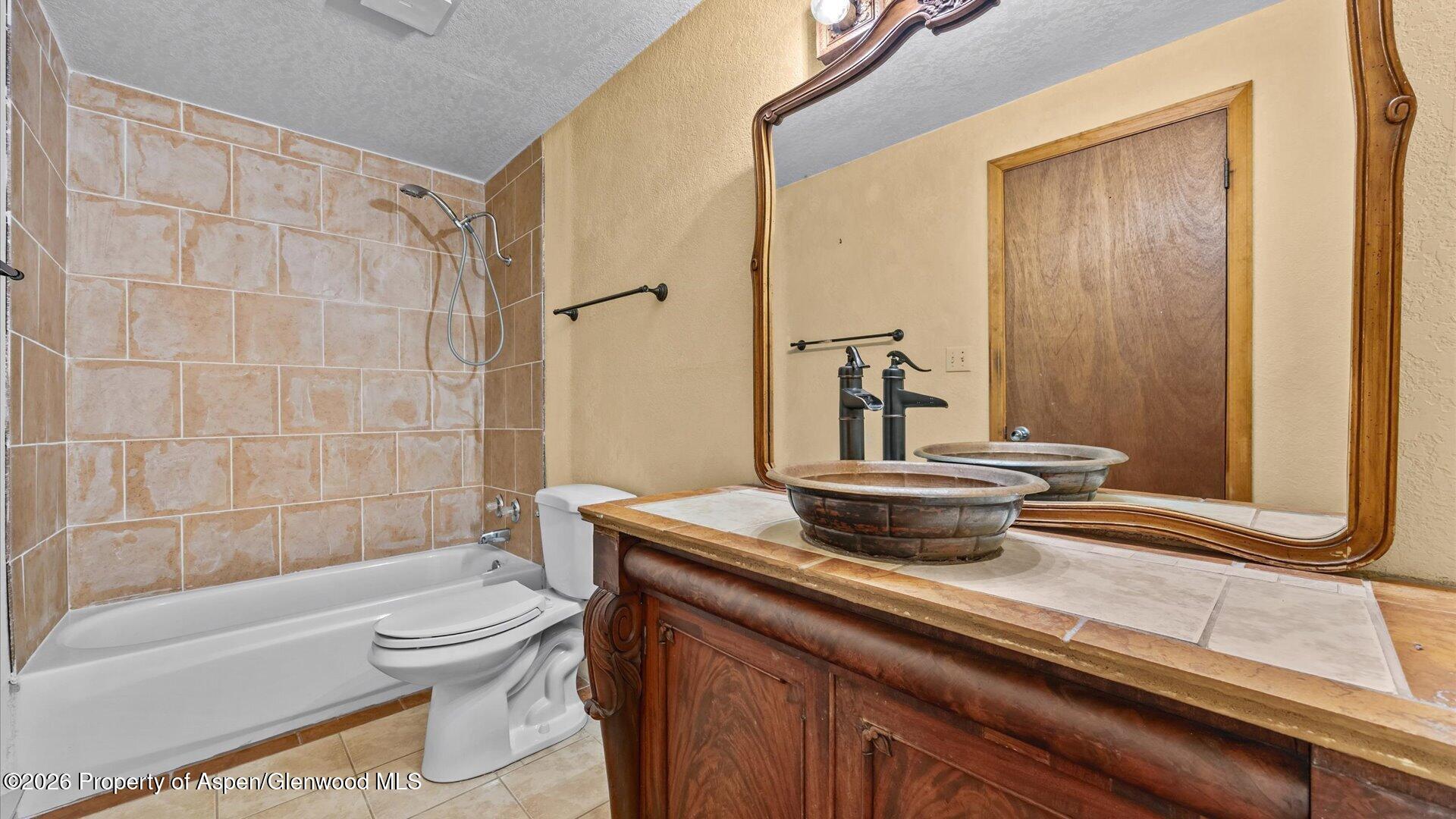 543 Mccarron Court Rifle CO 81650