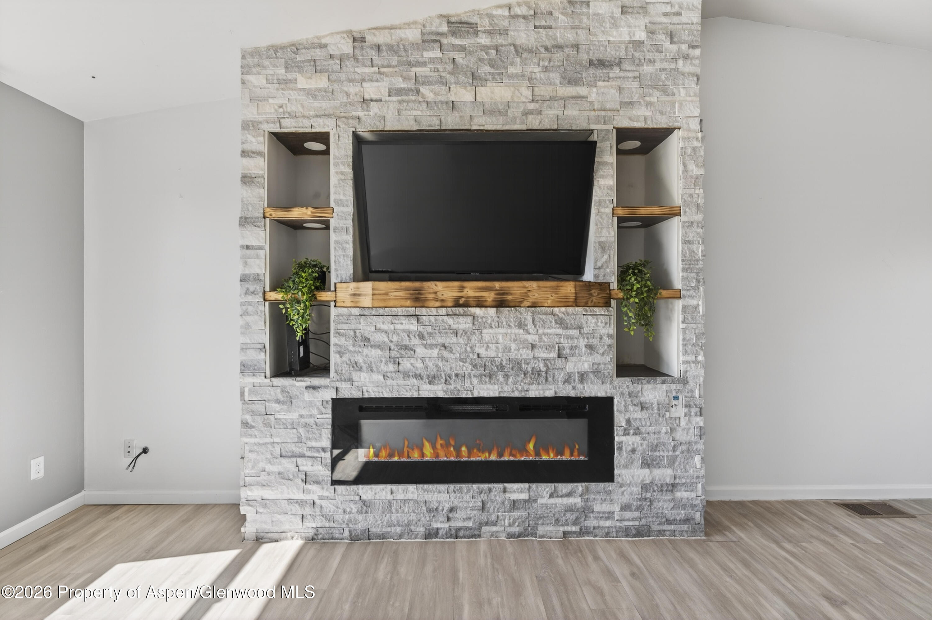 2633 Shawnee Court Rifle CO 81650