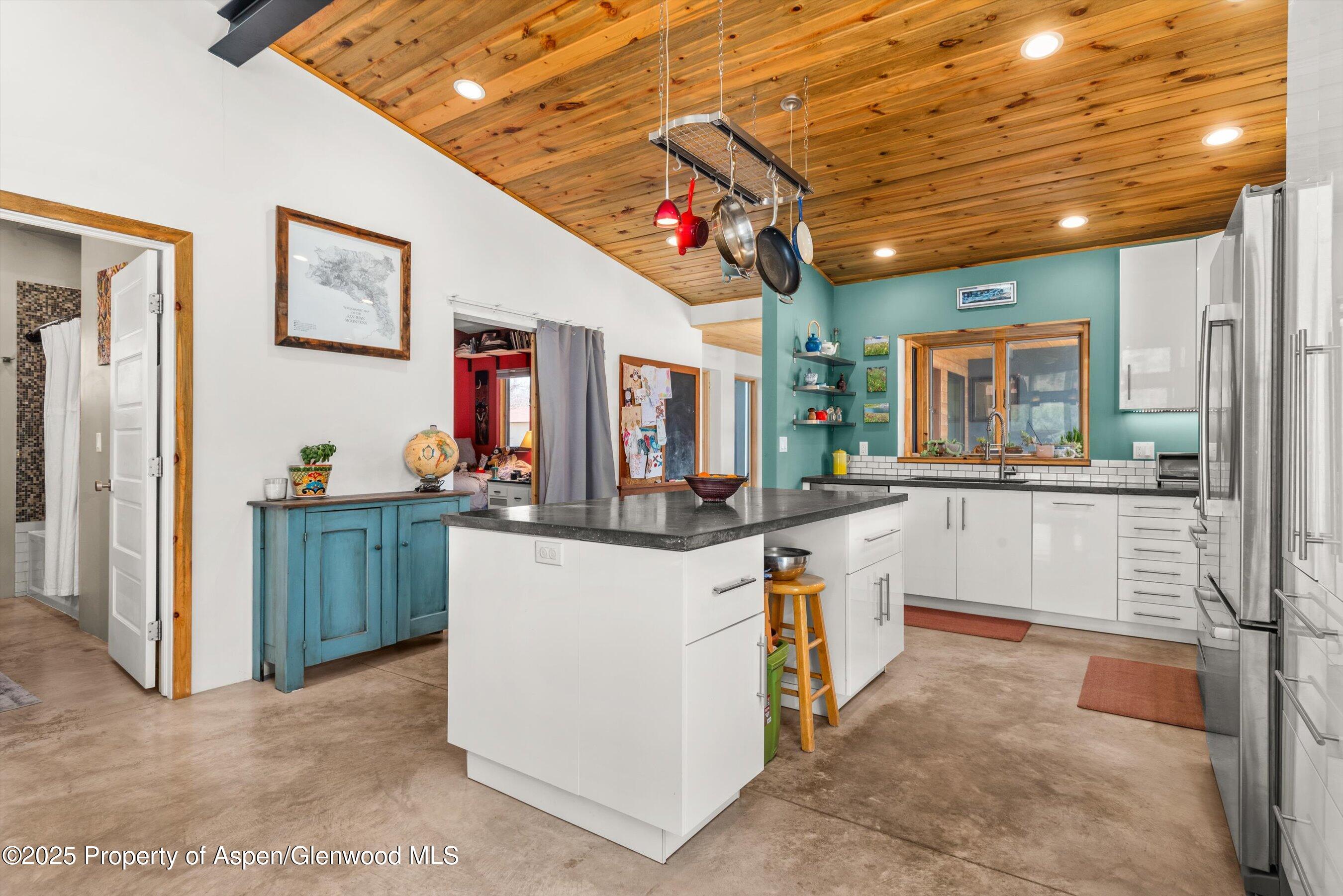 88 Pine Street Carbondale CO 81623