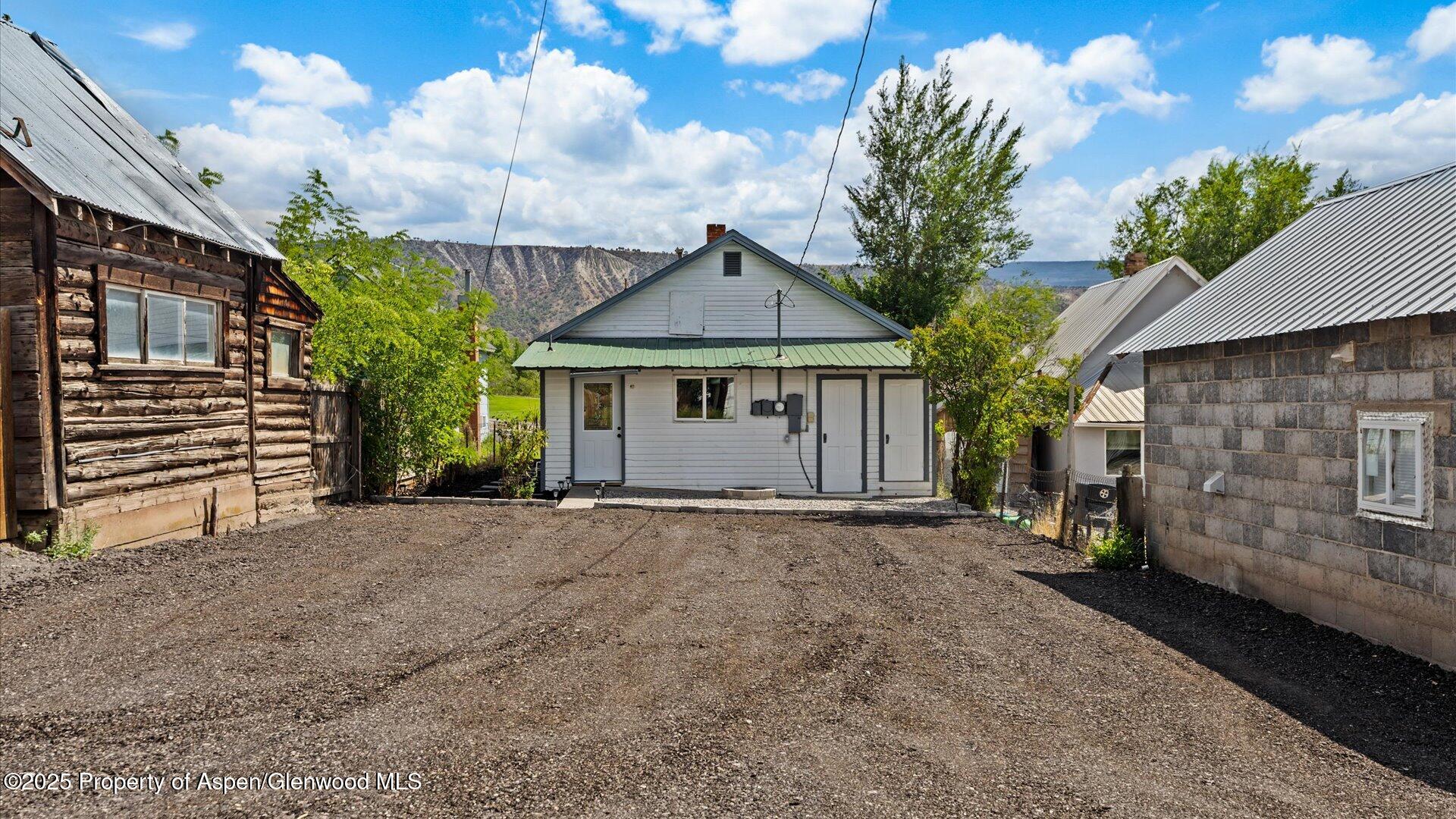 216 E 1st Street Rifle CO 81650