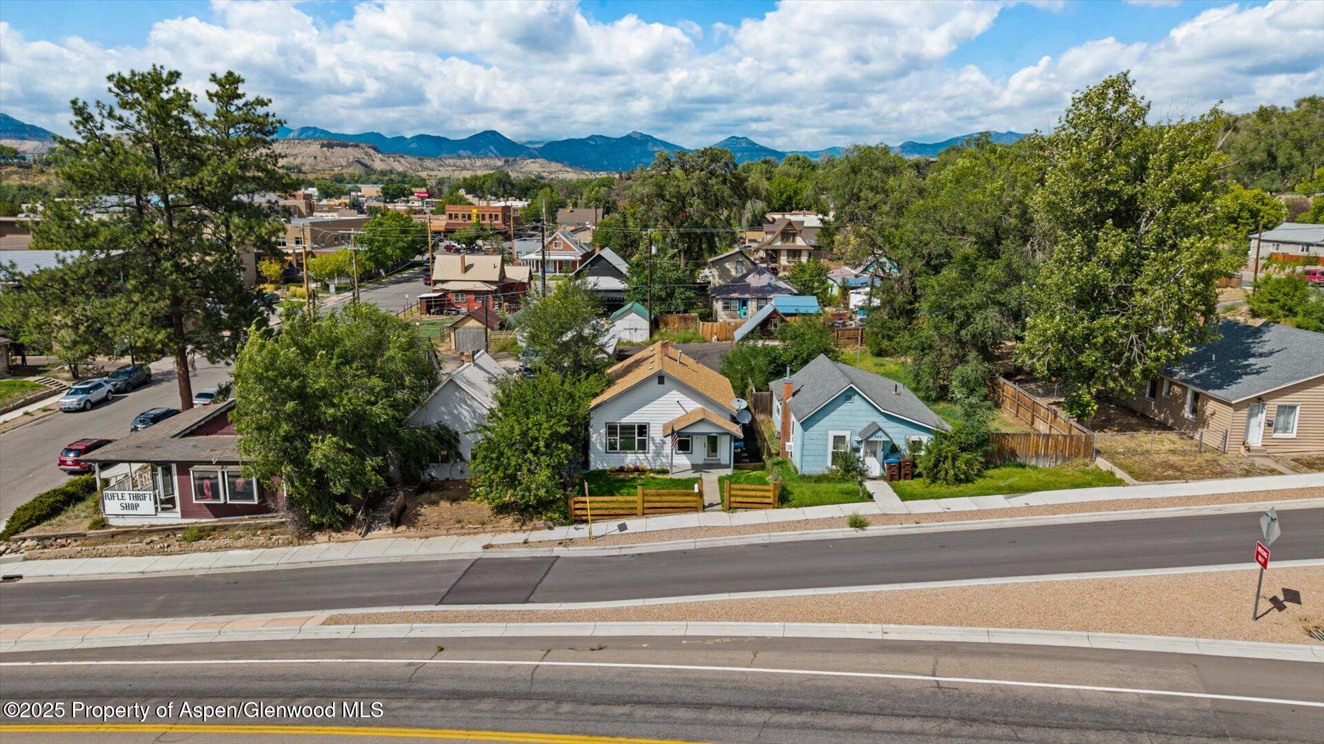 216 E 1st Street Rifle CO 81650