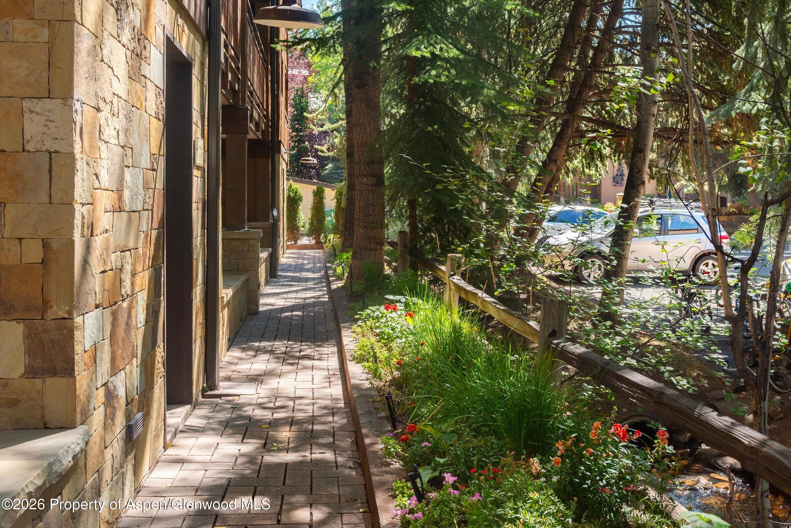 611 S West End Street Aspen CO 81611