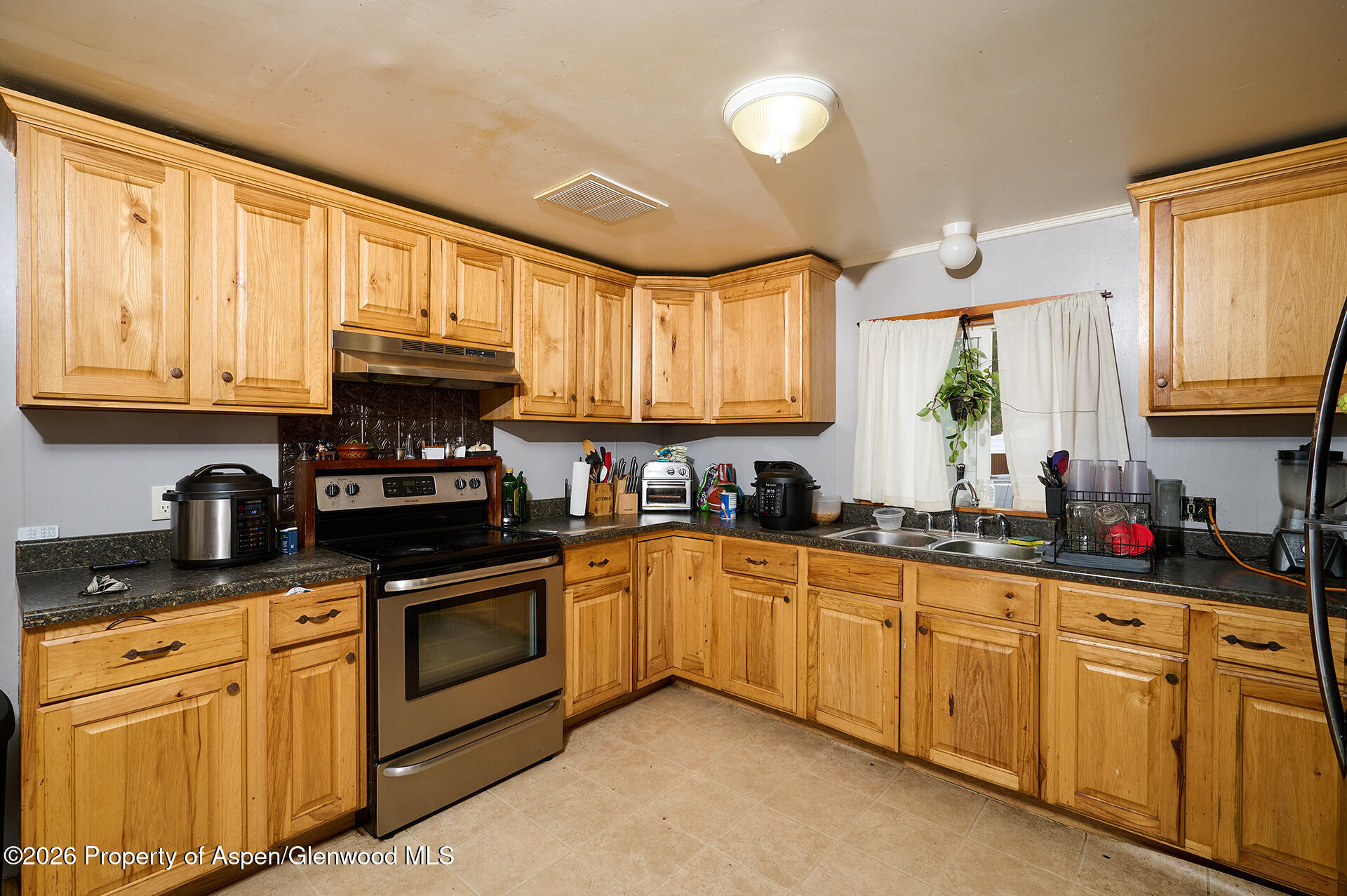 385 S 7th Street Carbondale CO 81623