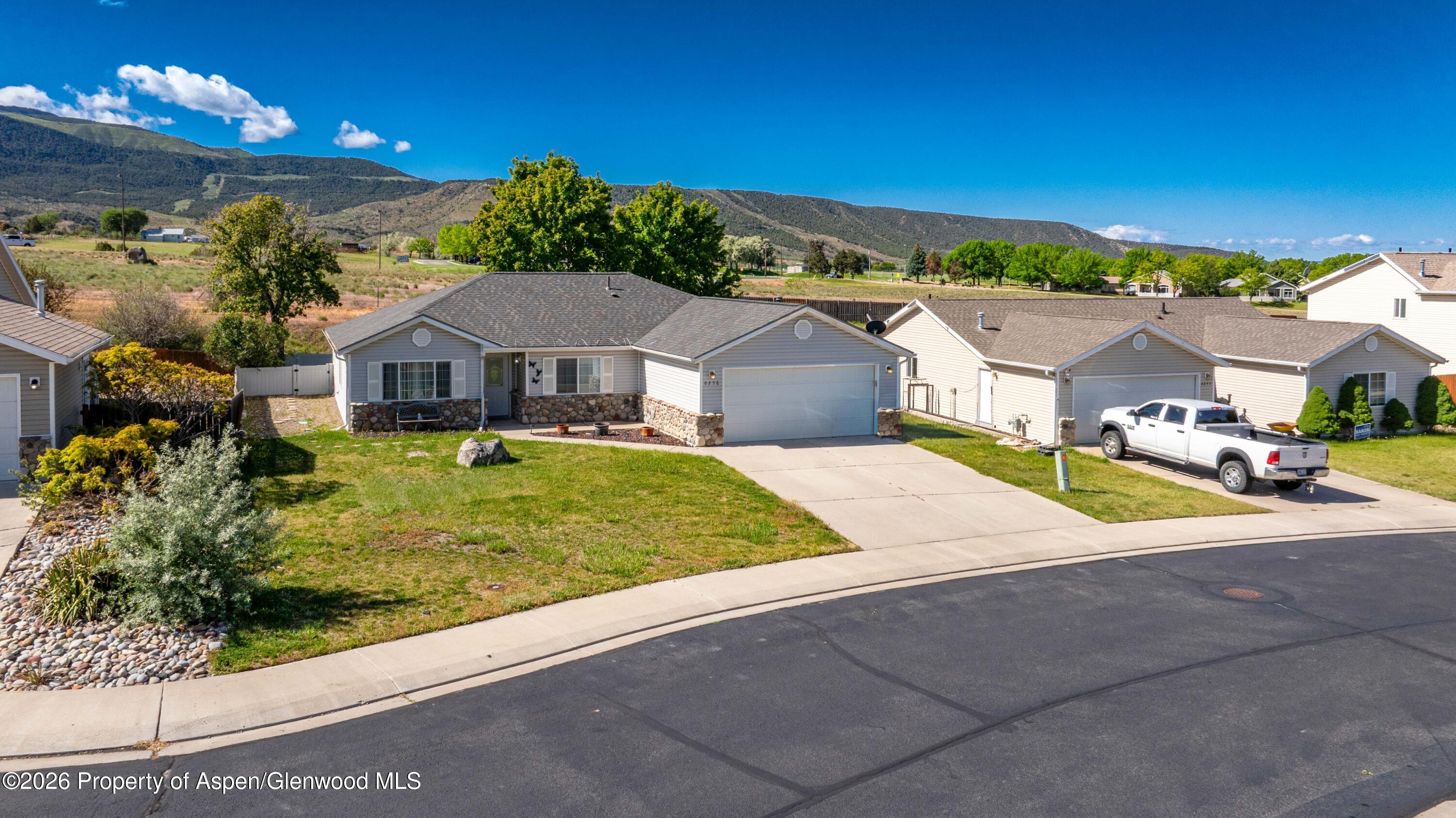 256 Cliff View Circle Parachute CO 81635