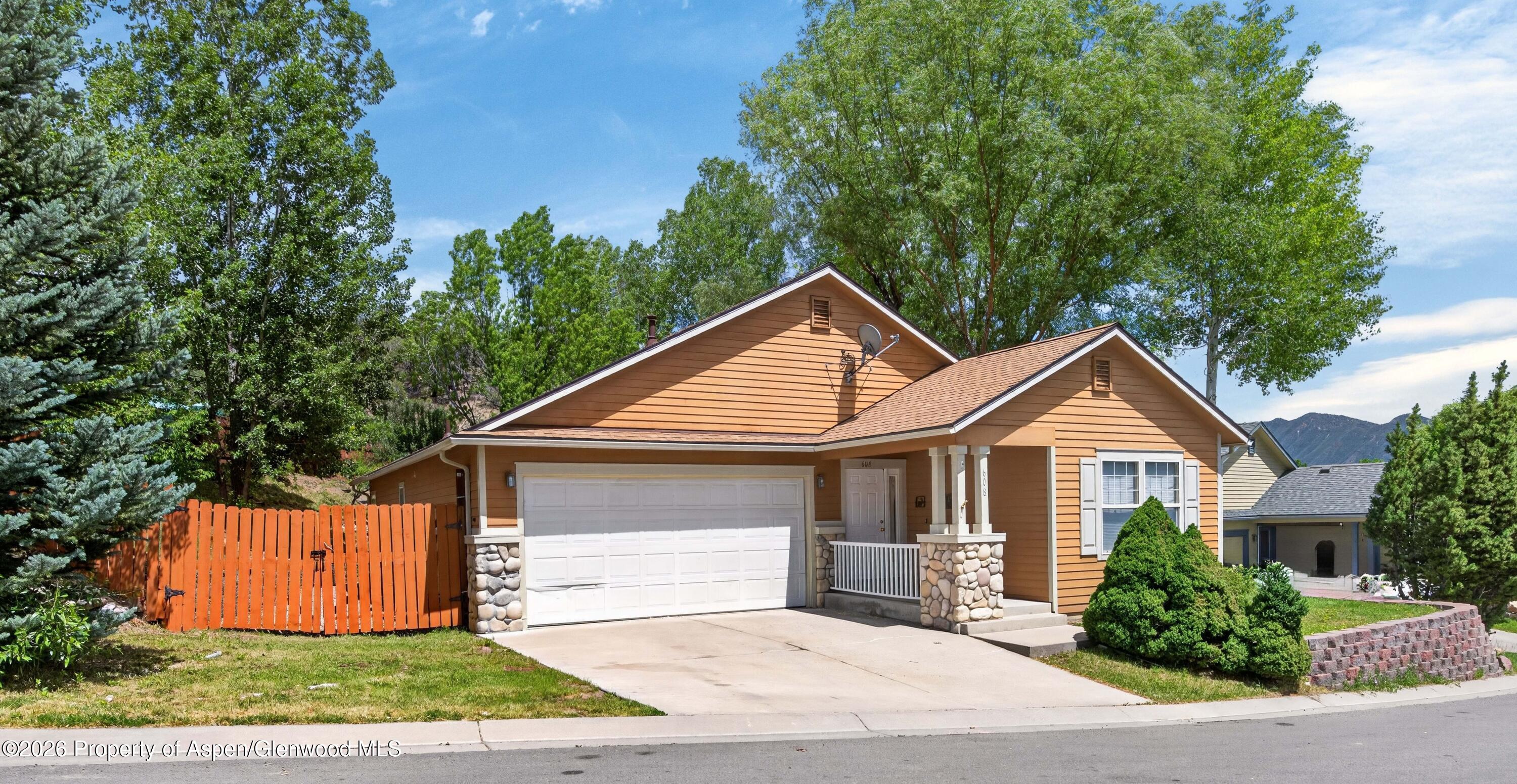 608 Lariat Loop New Castle CO 81647