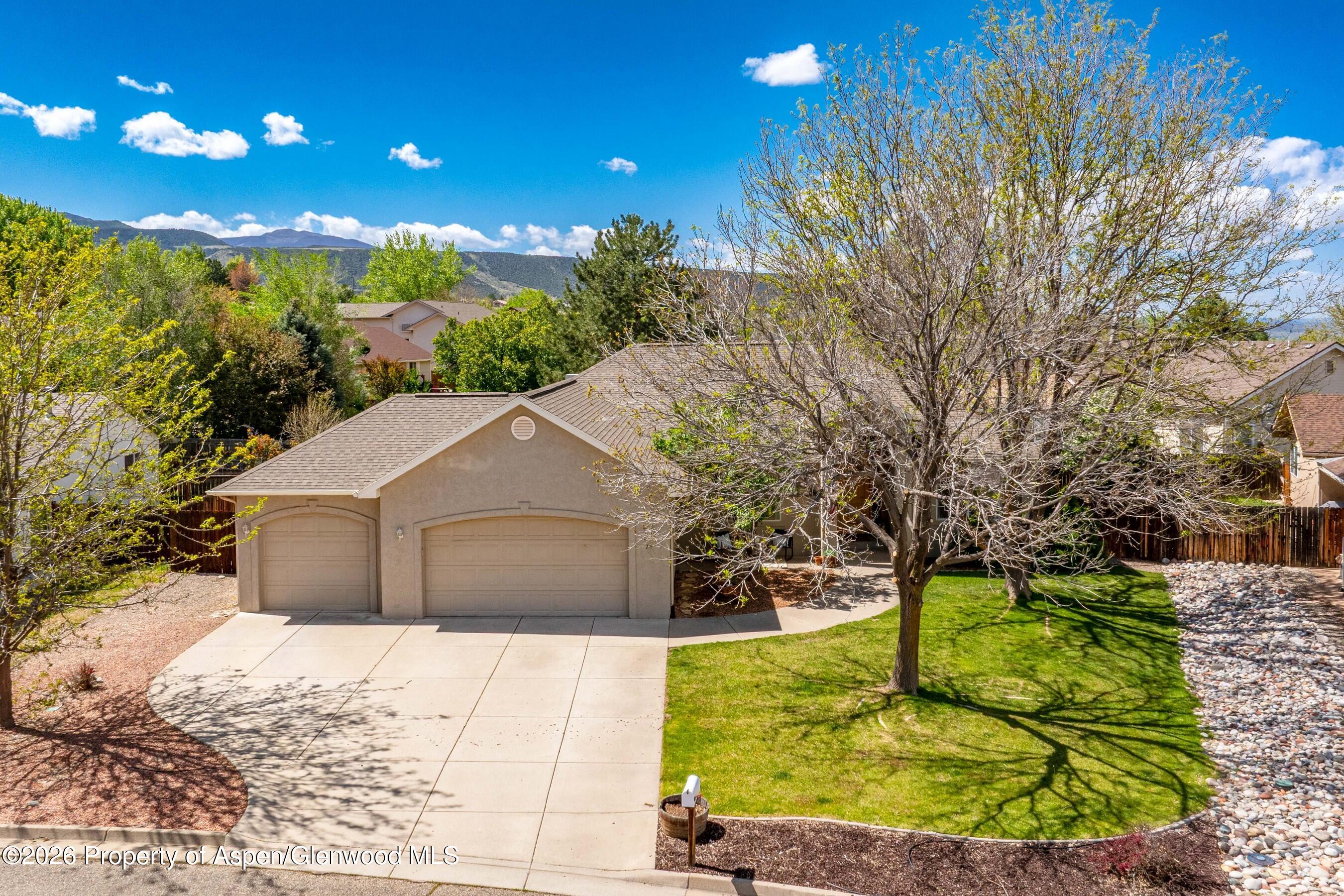 24 Promontory Place Parachute CO 81635