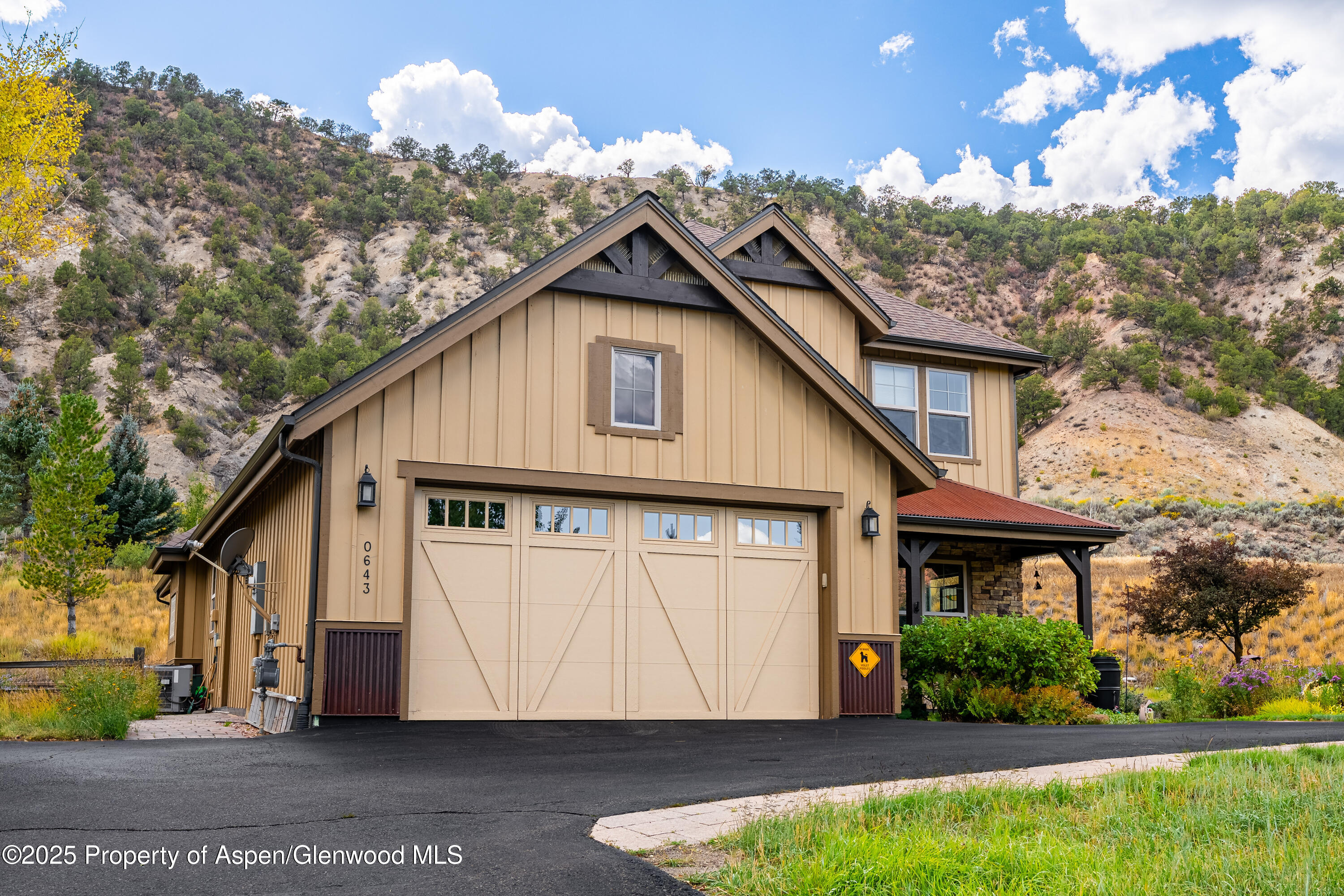 Glenwood Springs CO, 643 River Bend Way