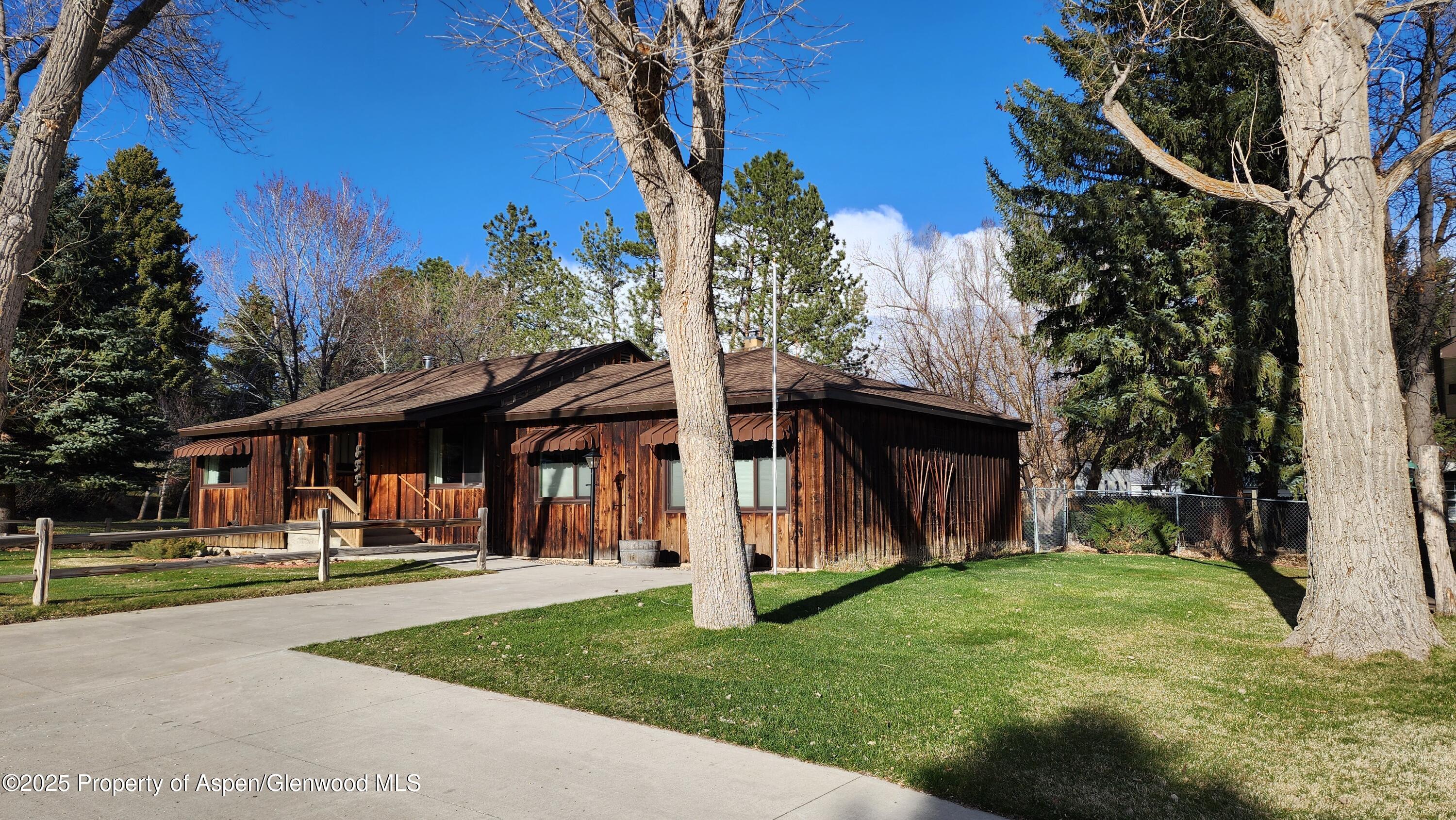 833 School Street Craig CO 81625