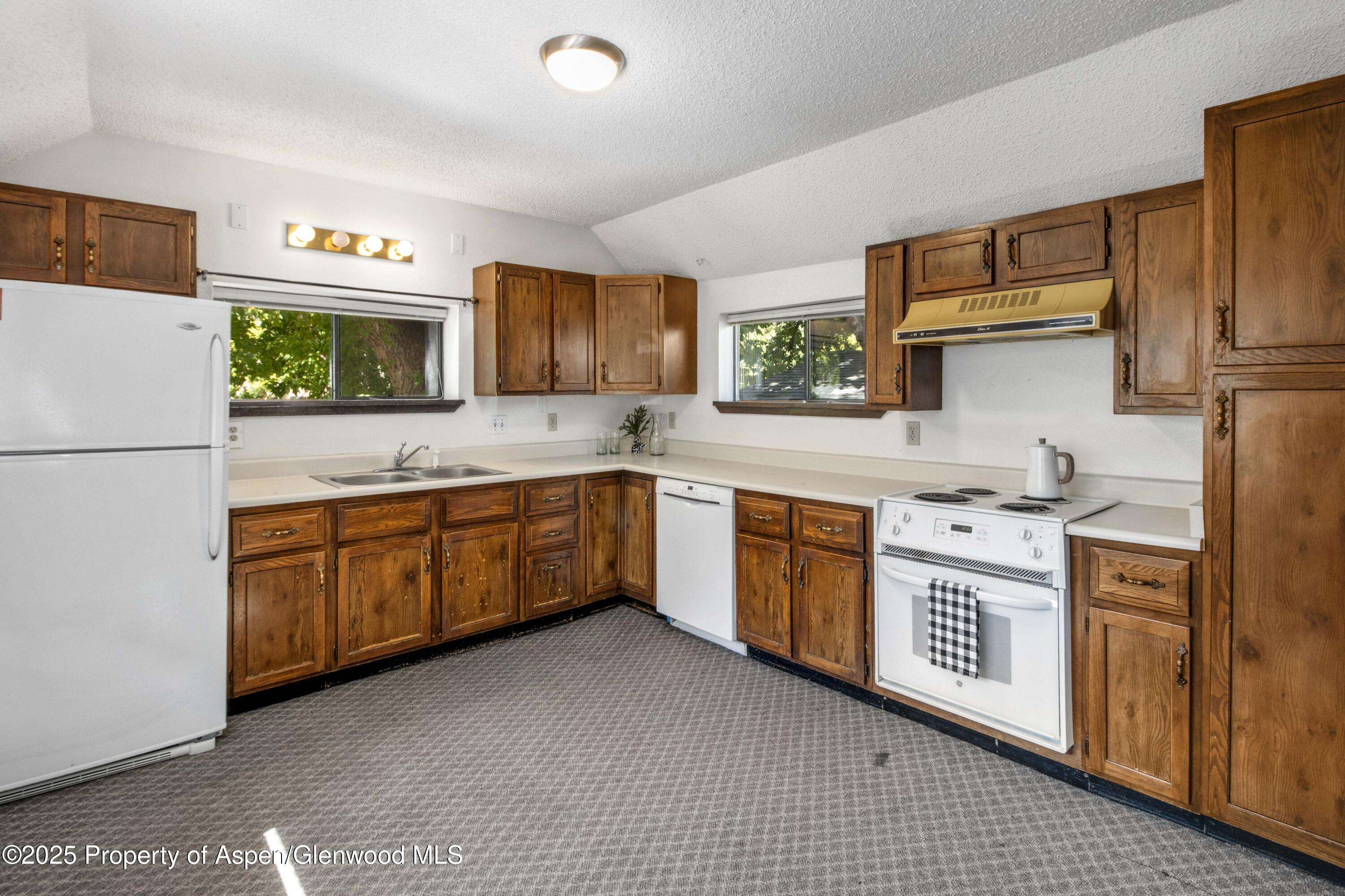 729 & 731 Bennett Avenue Glenwood Springs CO 81601