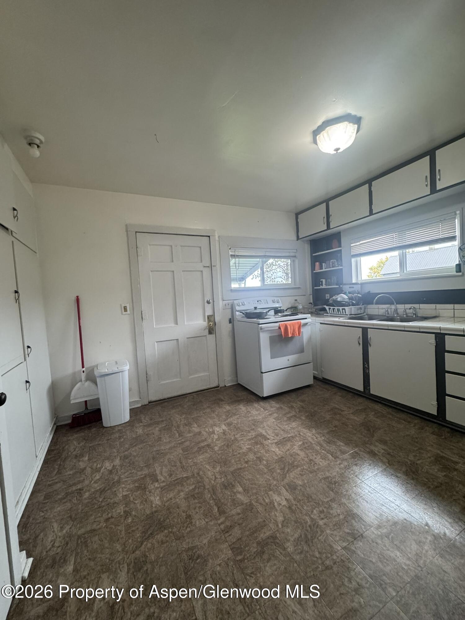 77 Clarkson Avenue Rifle CO 81650