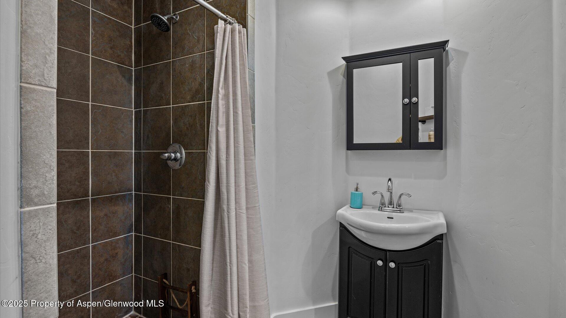 227 N Meadow Drive Rifle CO 81650