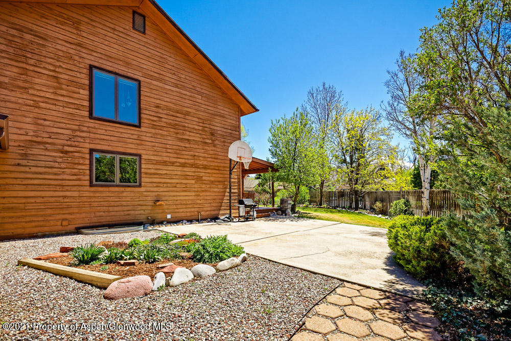 1612 Greystone Drive Carbondale CO 81623