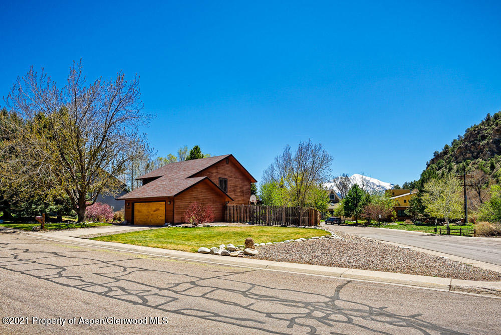 1612 Greystone Drive Carbondale CO 81623
