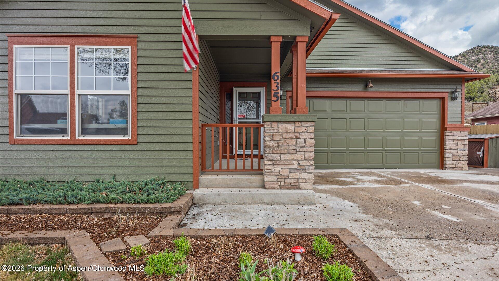 635 Lariat Loop New Castle CO 81647
