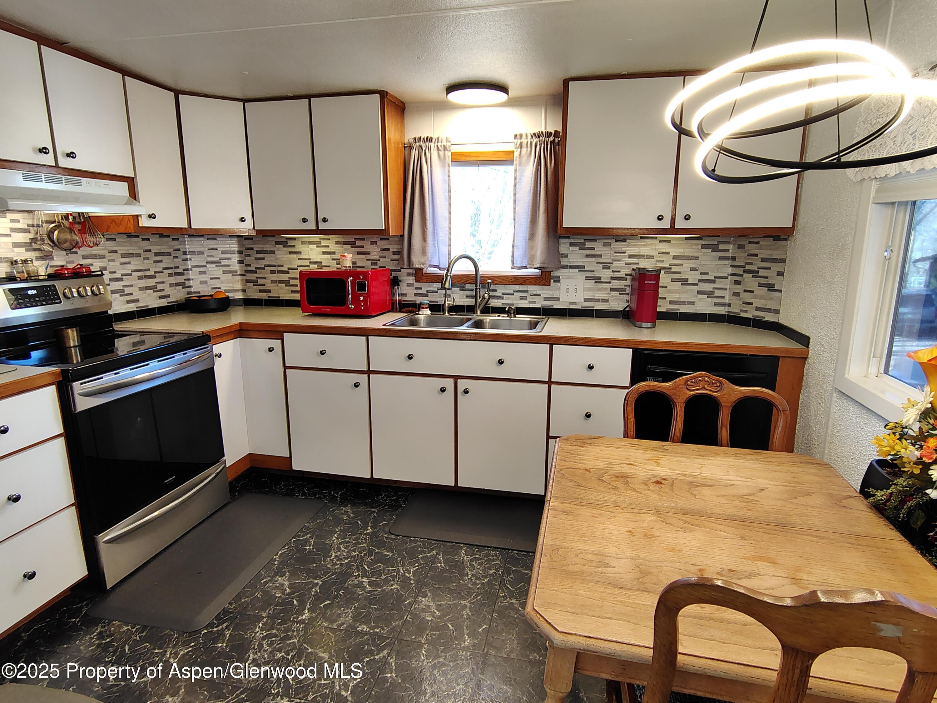 8 Navajo Street New Castle CO 81647