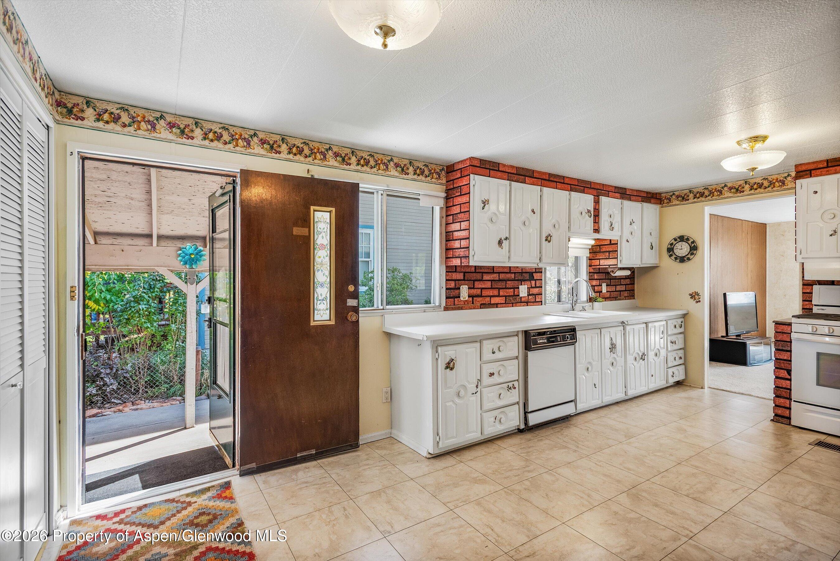 727 Euclid Avenue Carbondale CO 81623