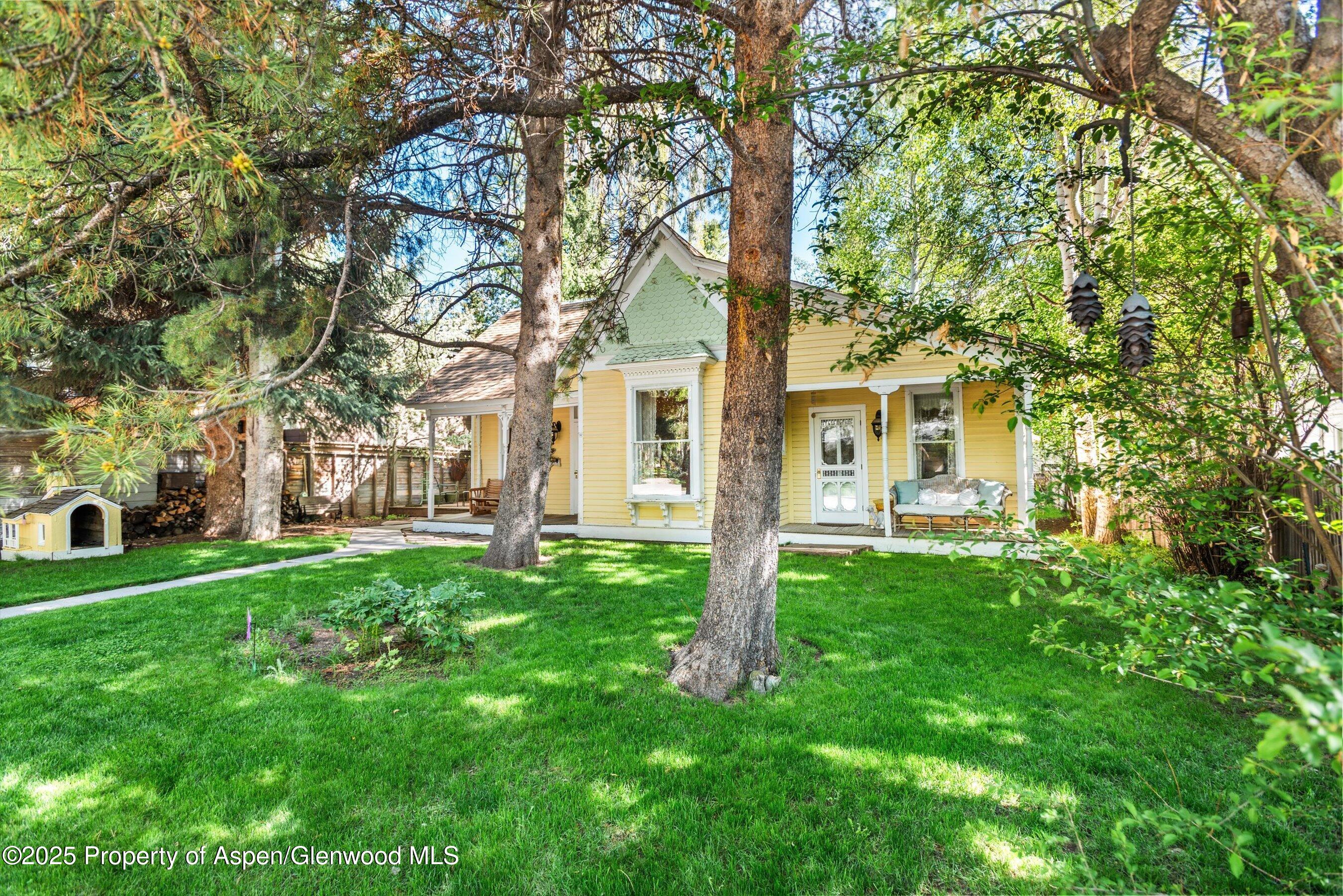 406 W Smuggler Street Aspen CO 81611